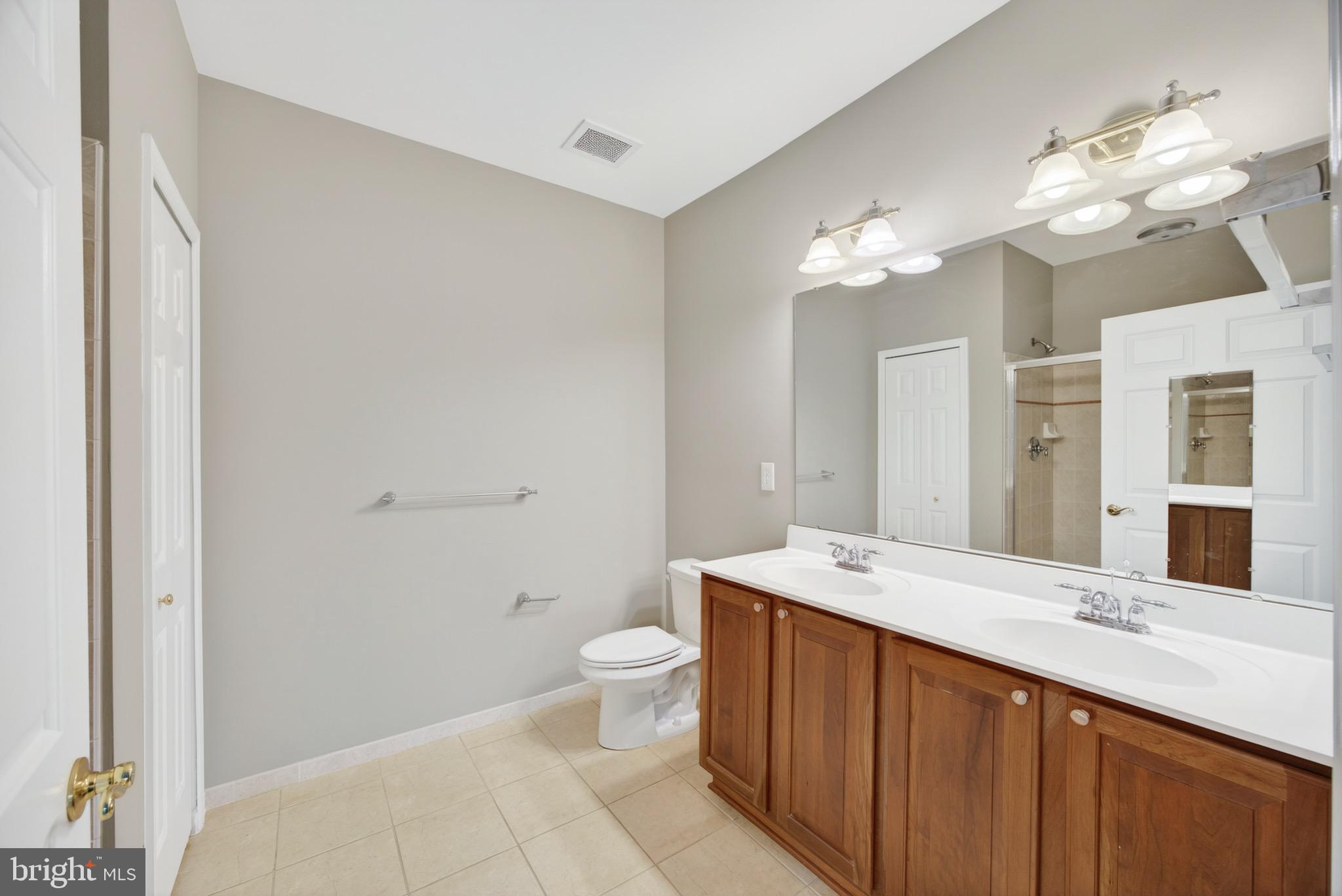 WAVERLY WOODS - Residential