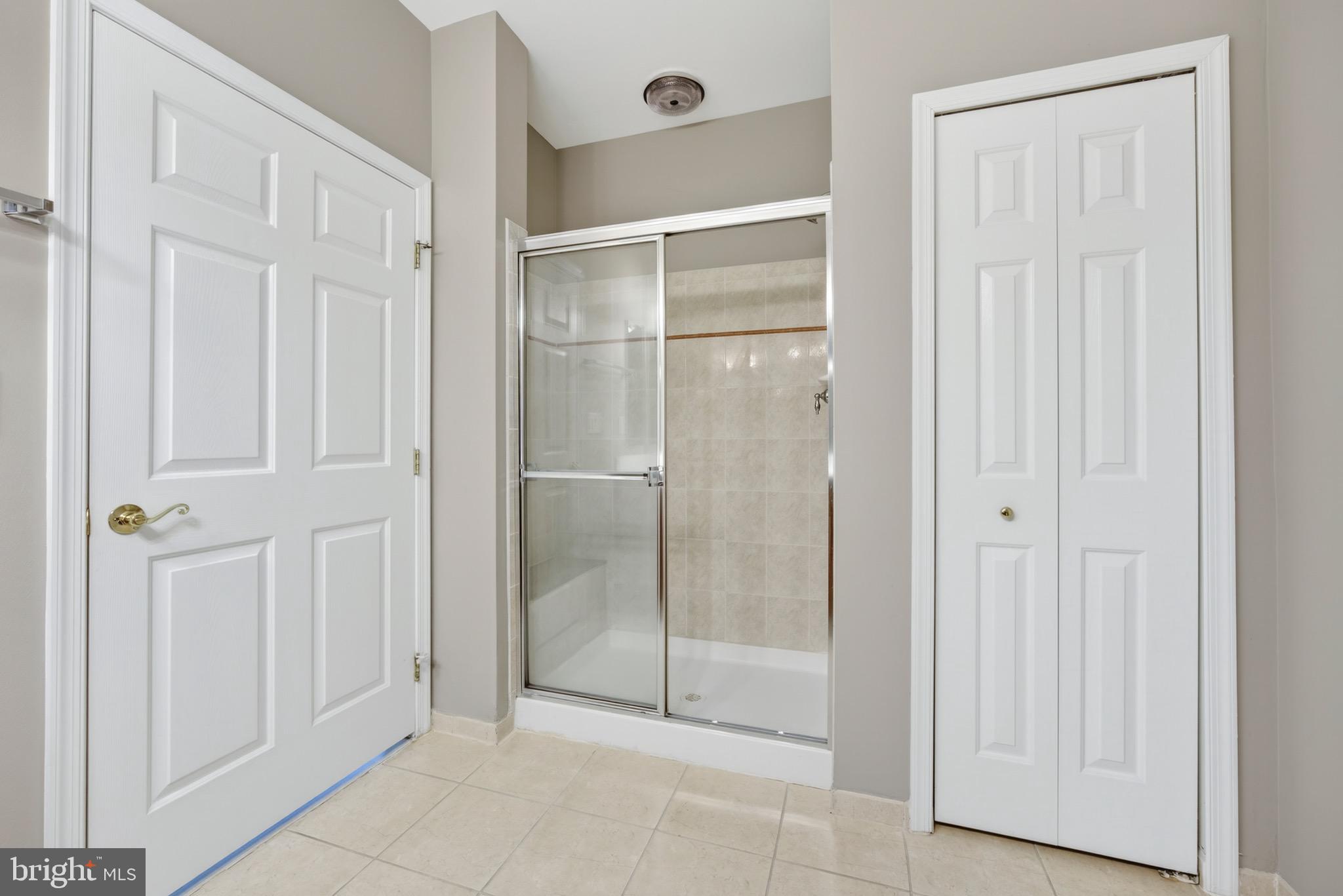 WAVERLY WOODS - Residential