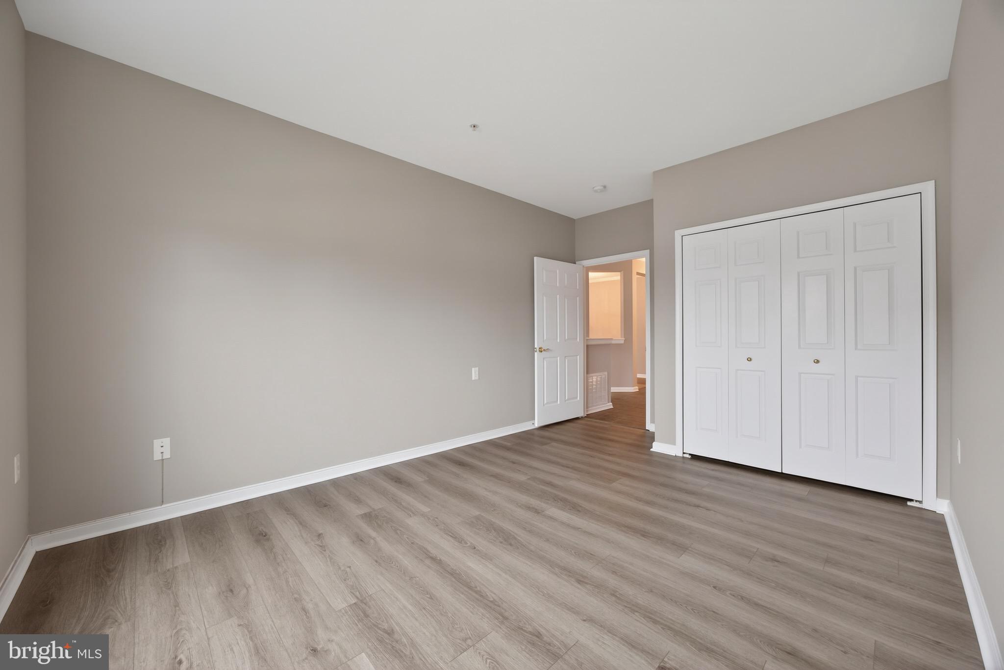 WAVERLY WOODS - Residential