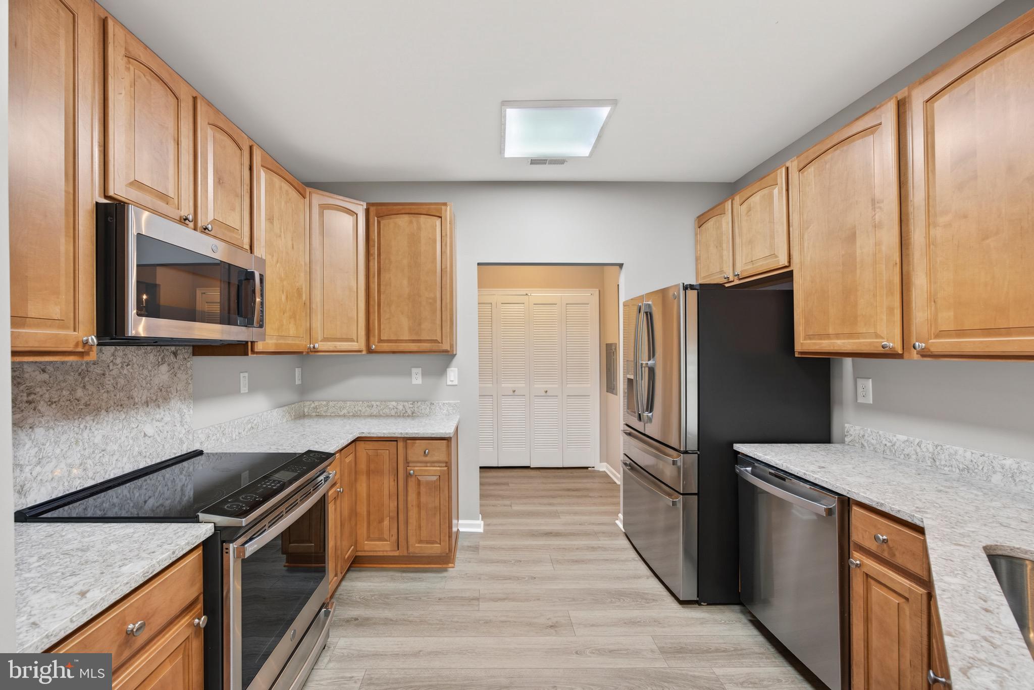 WAVERLY WOODS - Residential