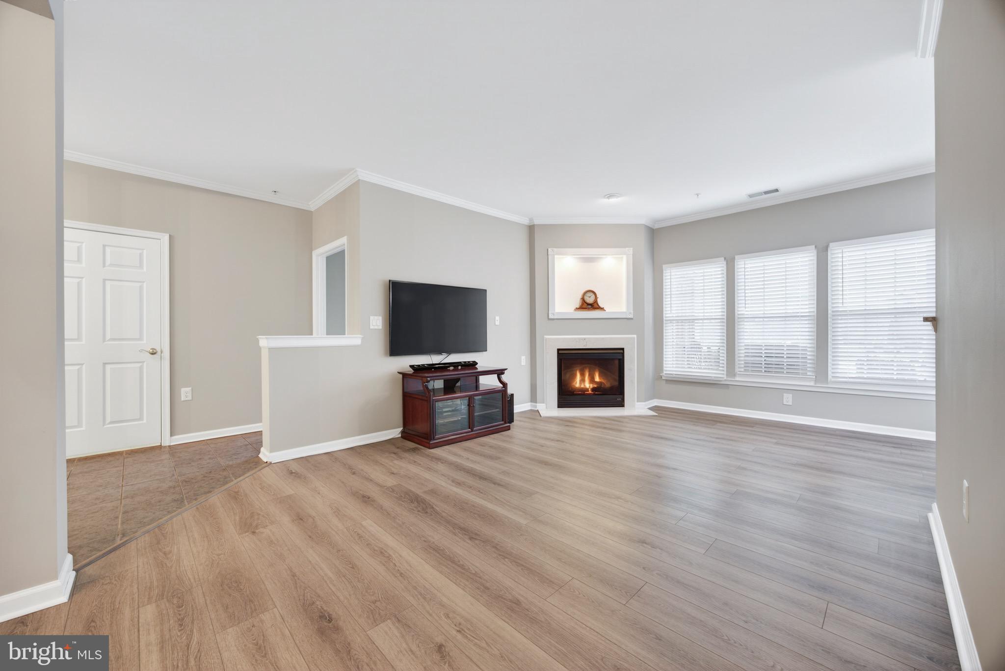 WAVERLY WOODS - Residential