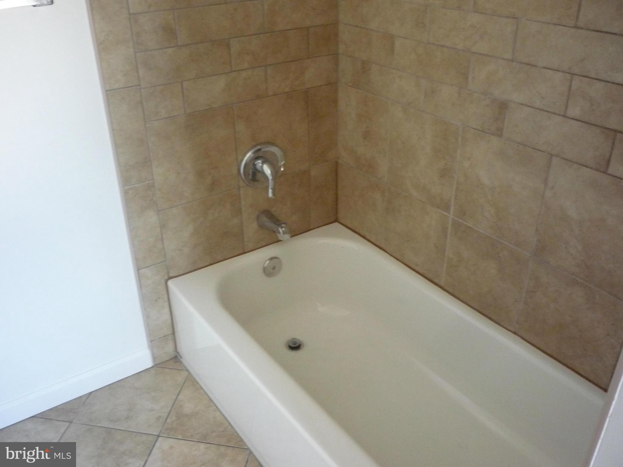 HOPKINS - Residential Lease