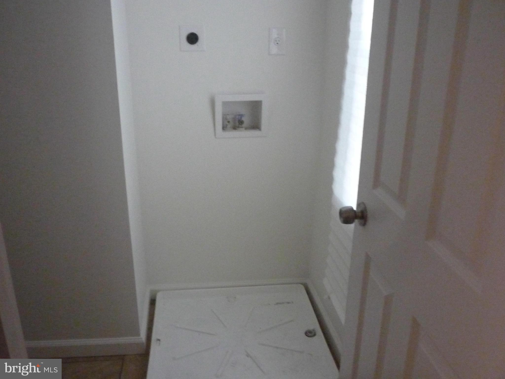 HOPKINS - Residential Lease