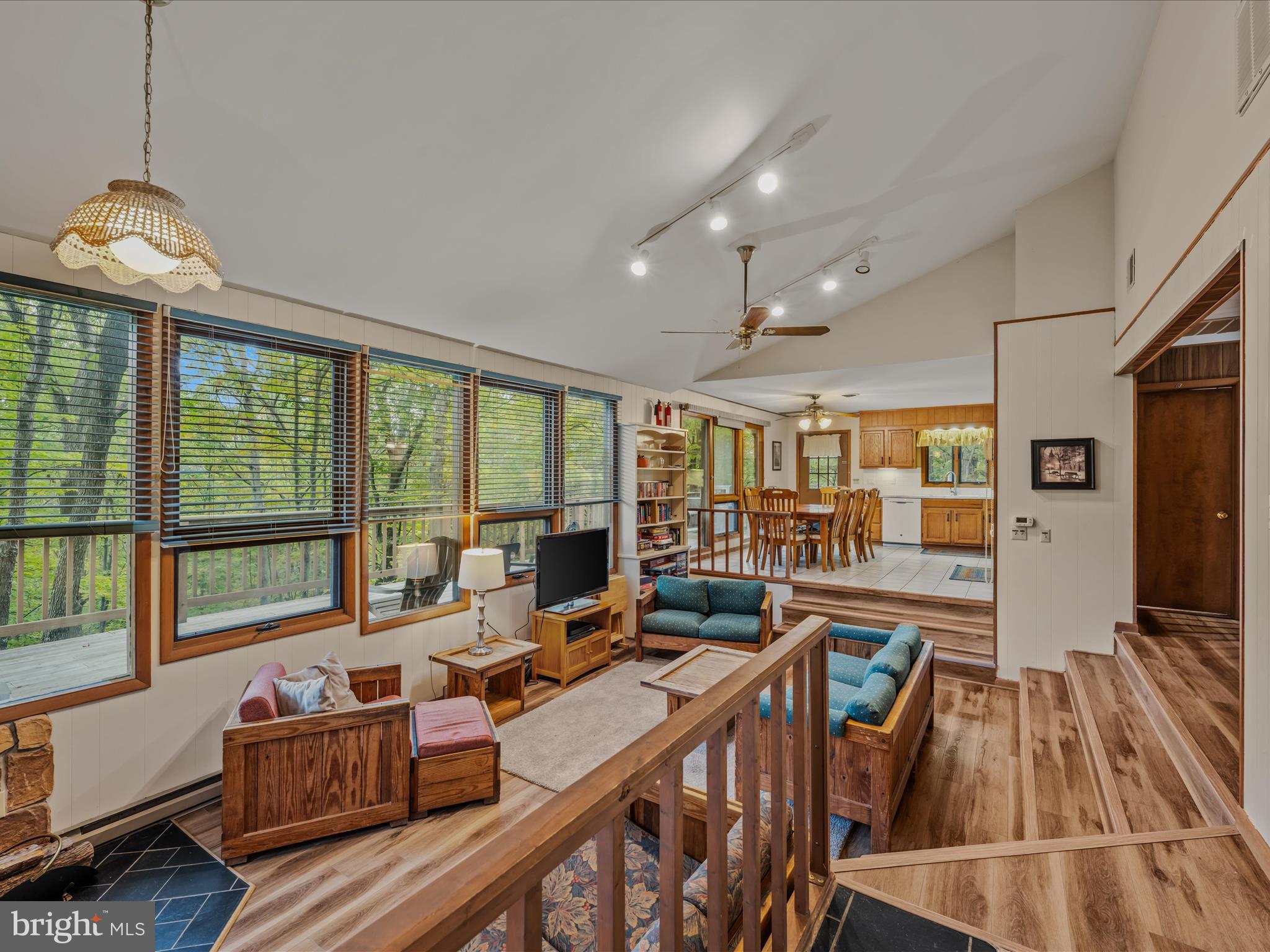 COOLFONT MOUNTAINSIDE - Residential