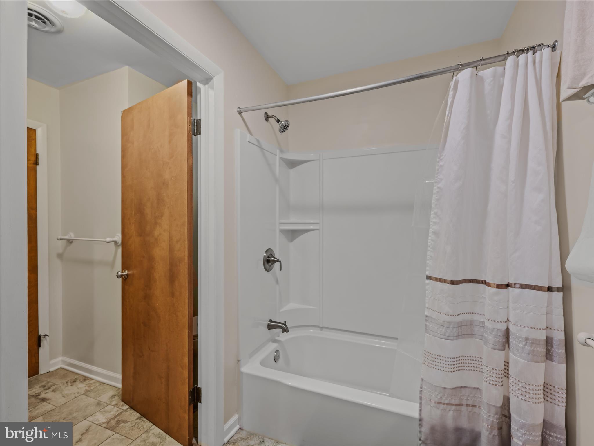 COOLFONT MOUNTAINSIDE - Residential