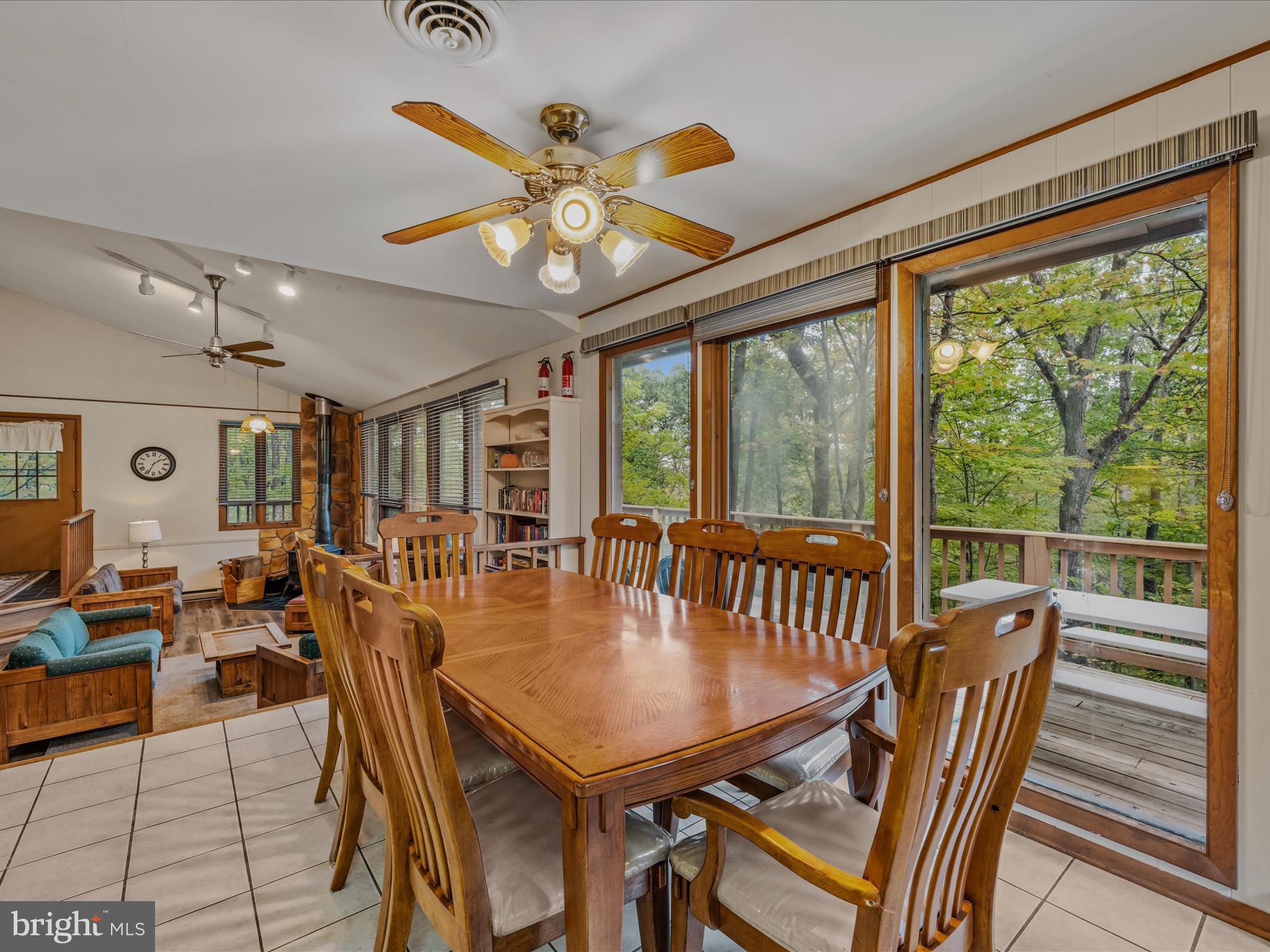 COOLFONT MOUNTAINSIDE - Residential