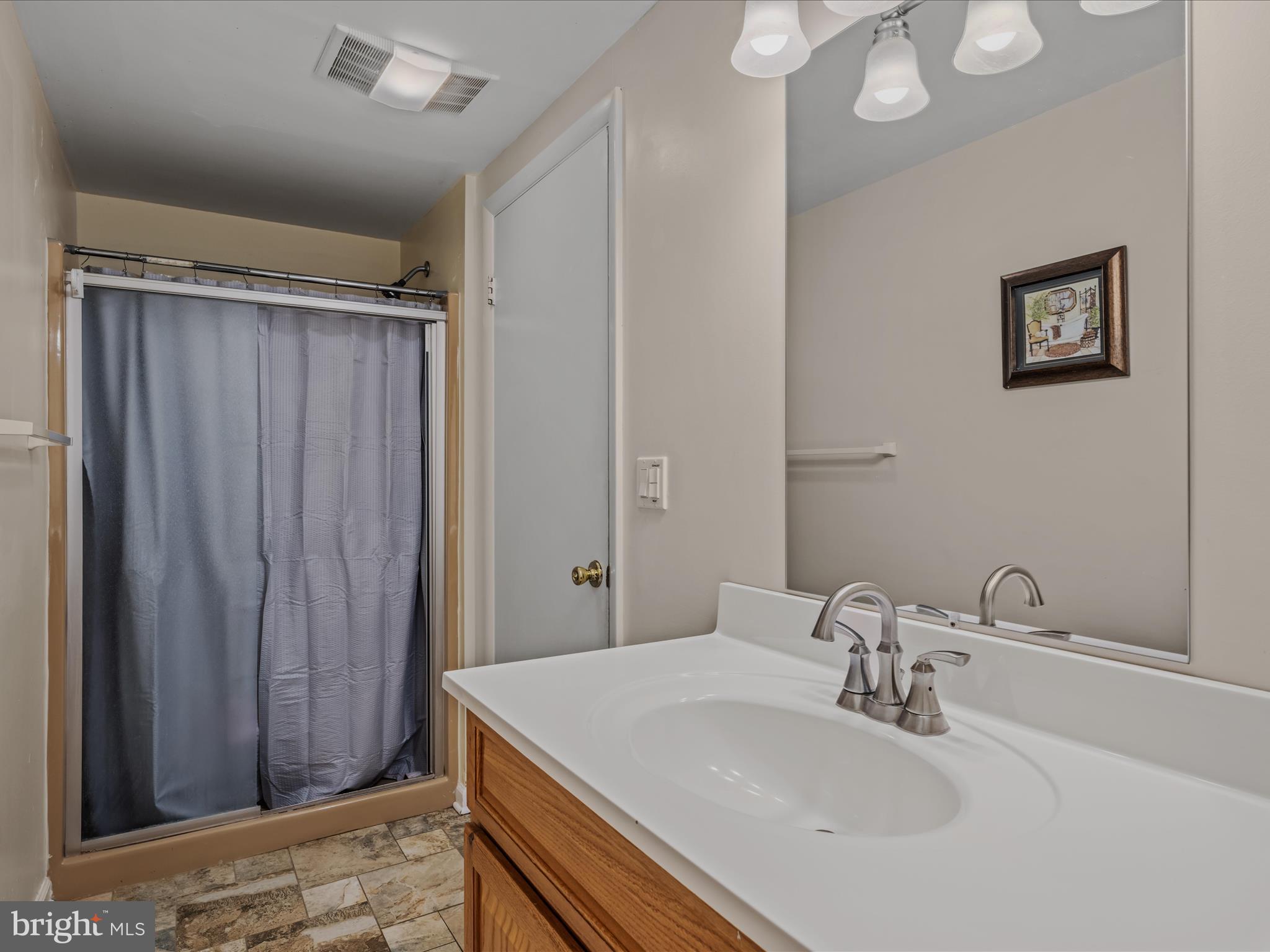 COOLFONT MOUNTAINSIDE - Residential