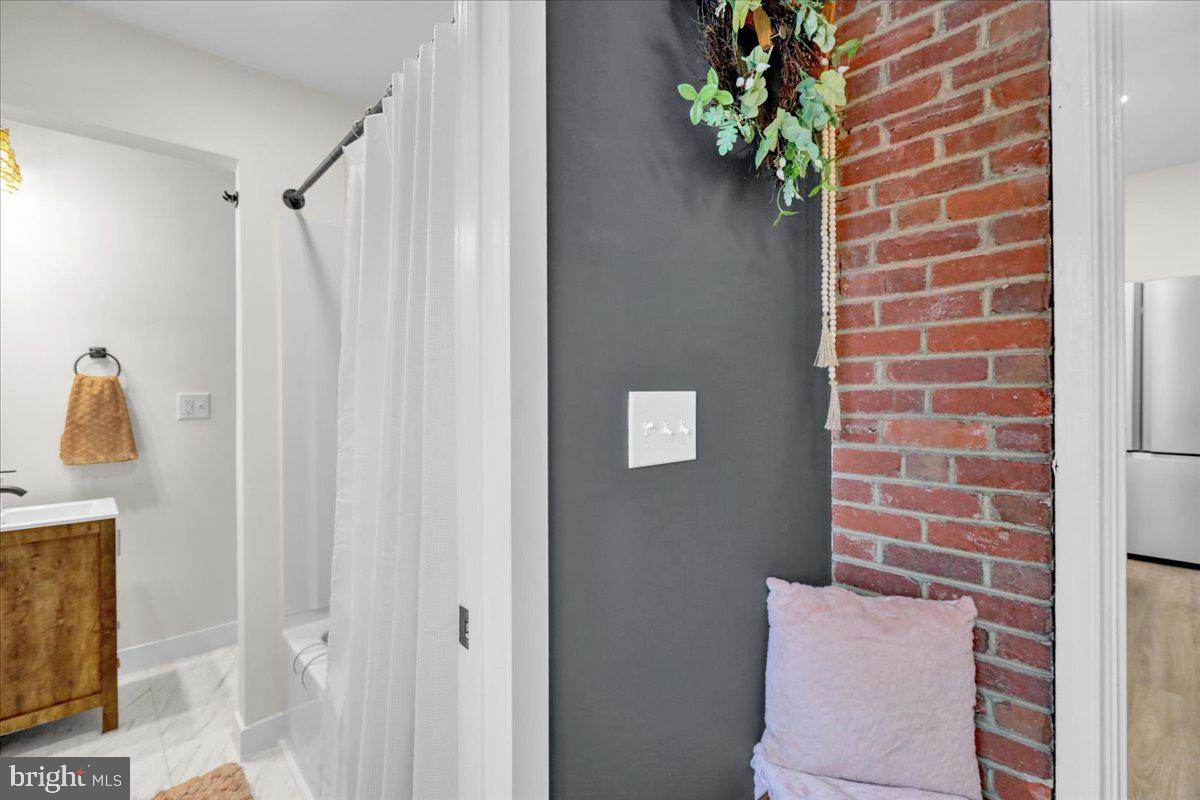 SOUTH 12TH ST AREA - Residential