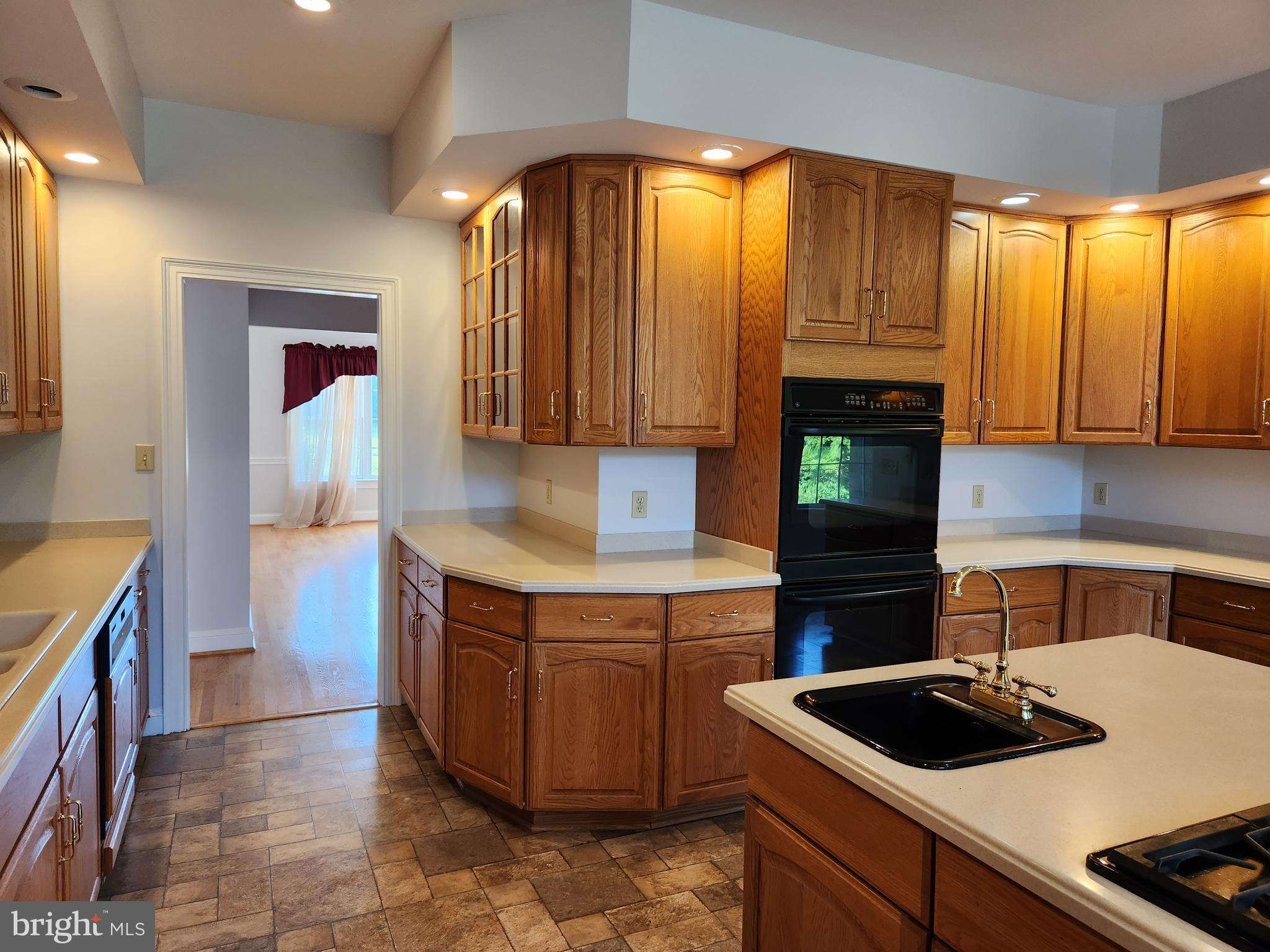 METES & BOUNDS - Residential Lease