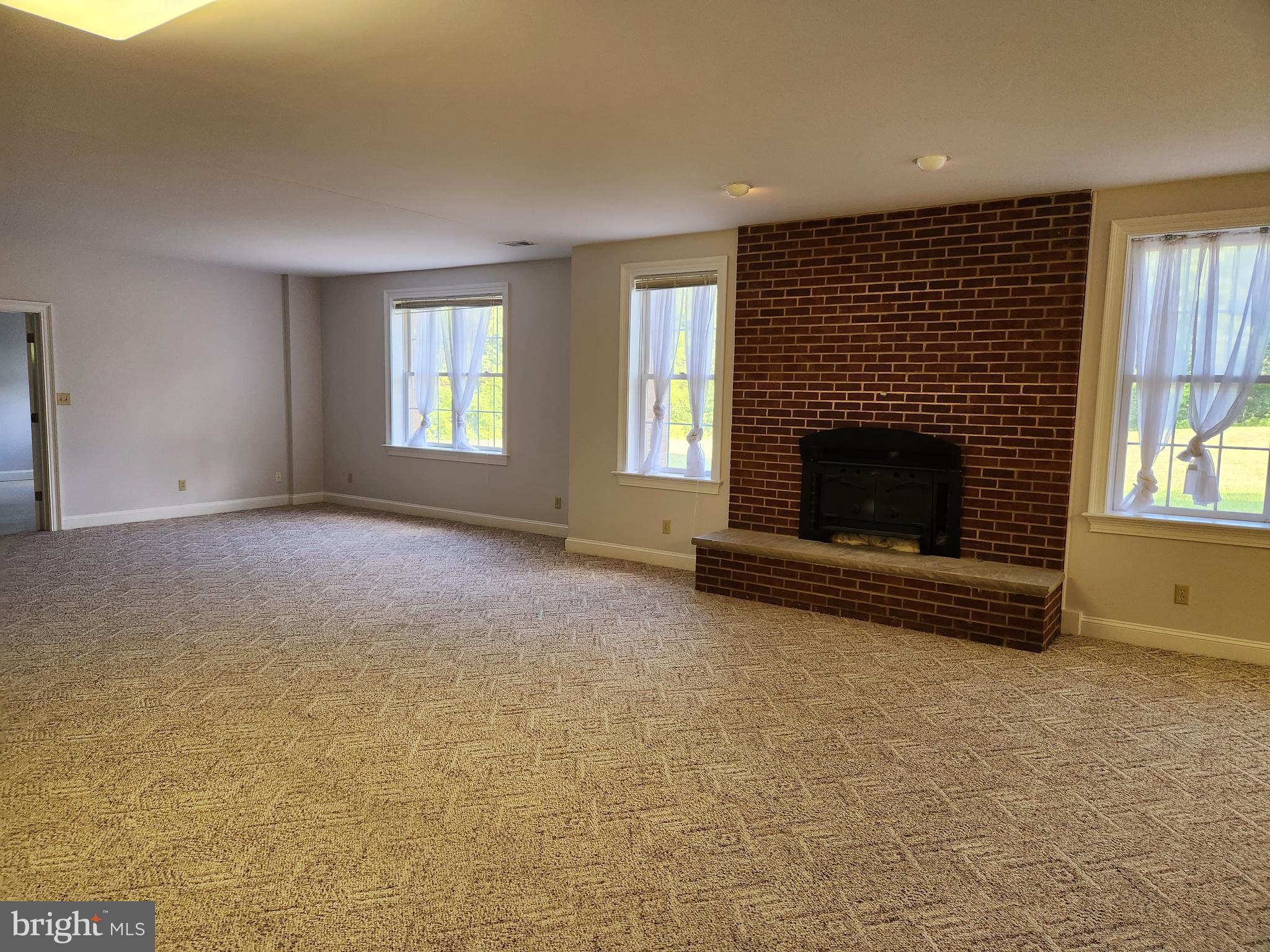 METES & BOUNDS - Residential Lease