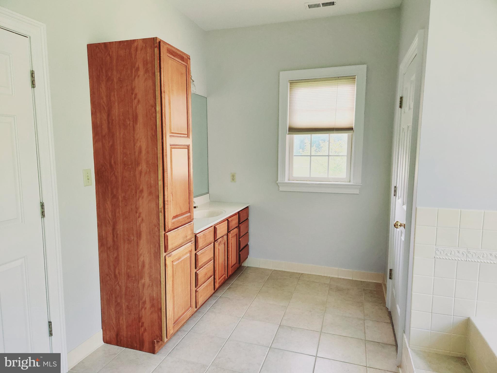 METES & BOUNDS - Residential Lease