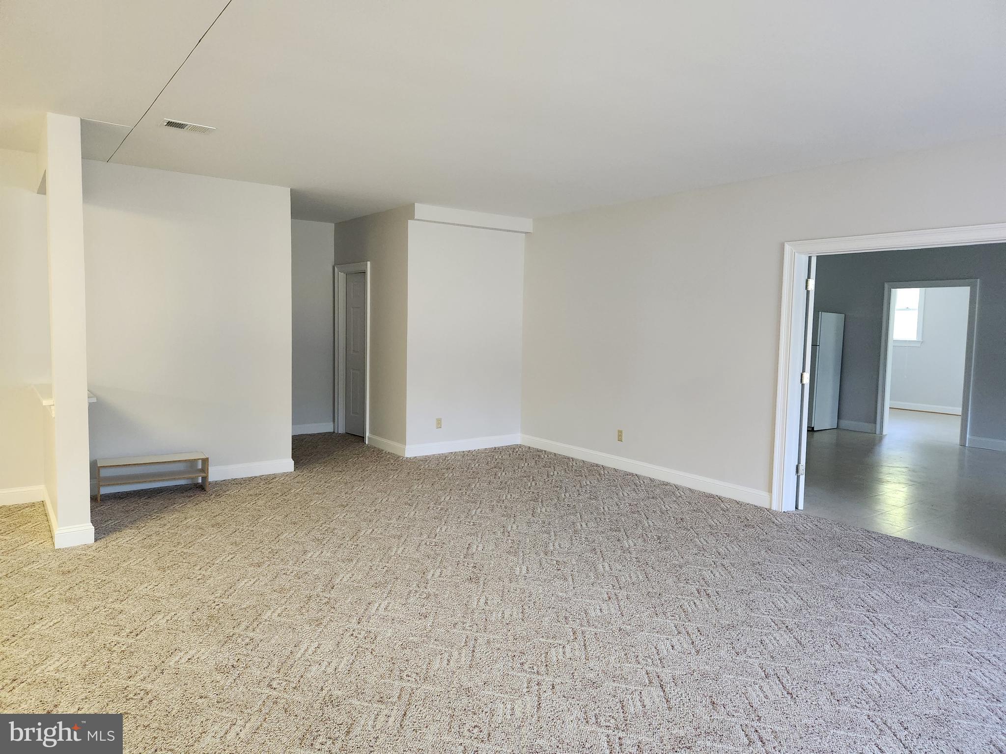 METES & BOUNDS - Residential Lease