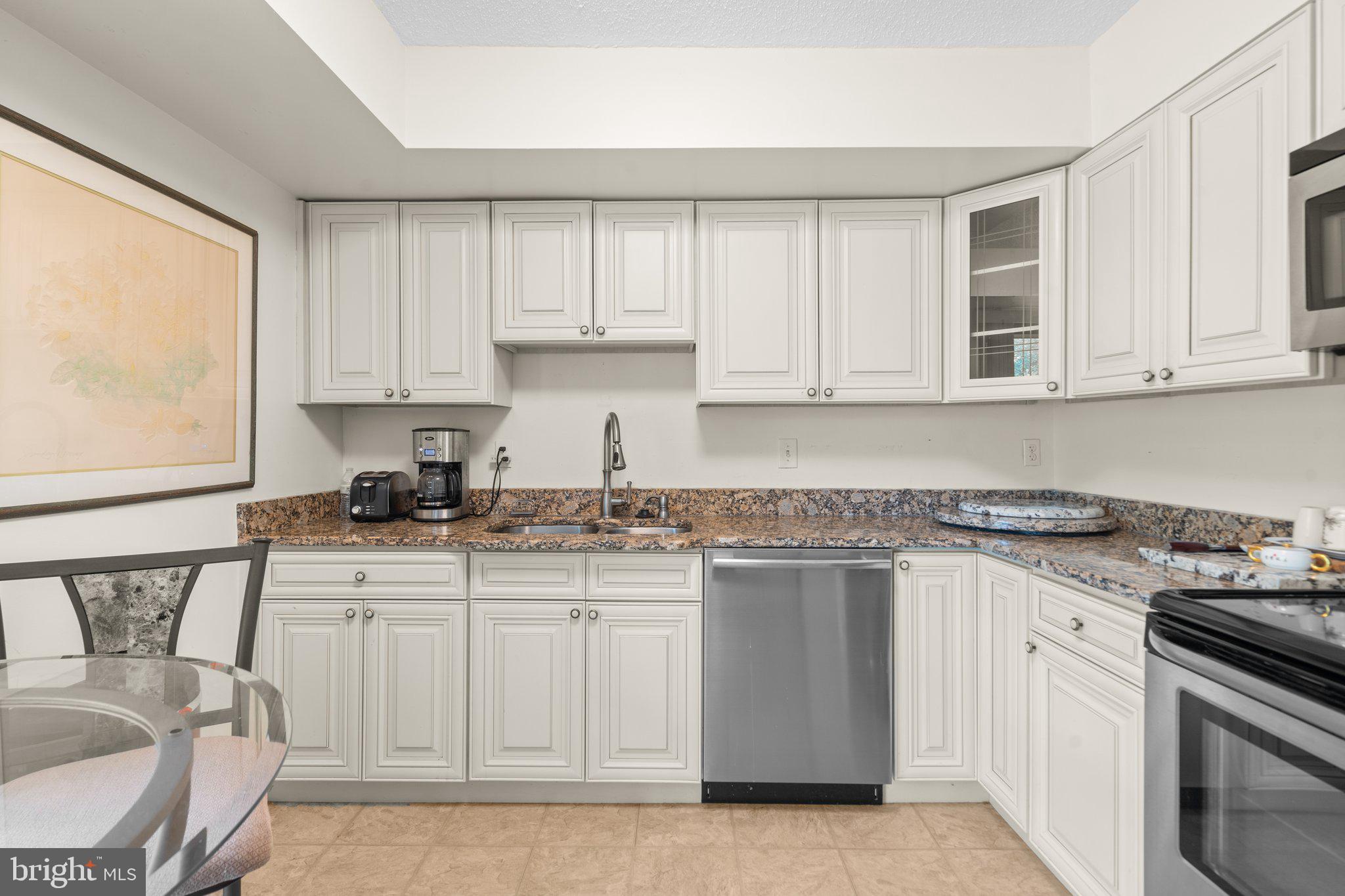 GREENS AT LEISURE WORLD - Residential