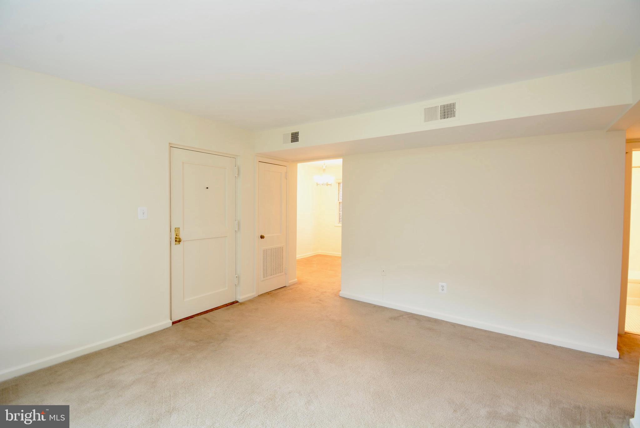 ROSSLYN HEIGHTS - Residential