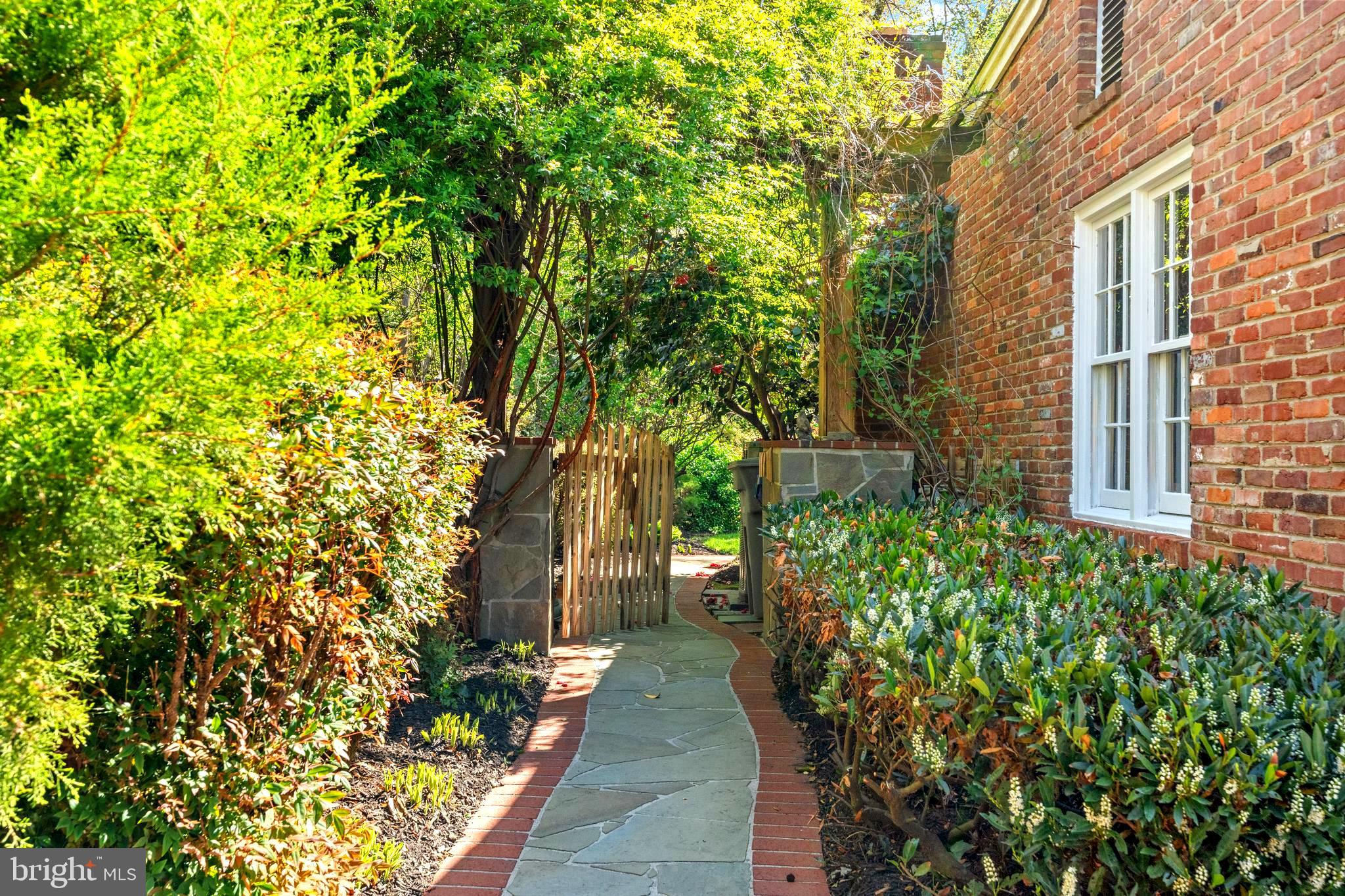 RIVER BEND ESTATES - Residential