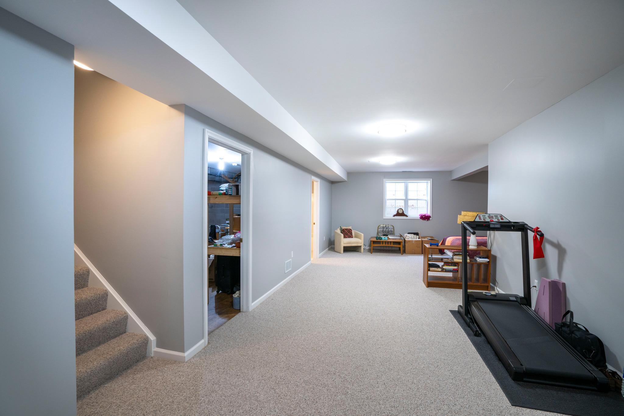 TANGLEWOOD MANOR - Residential