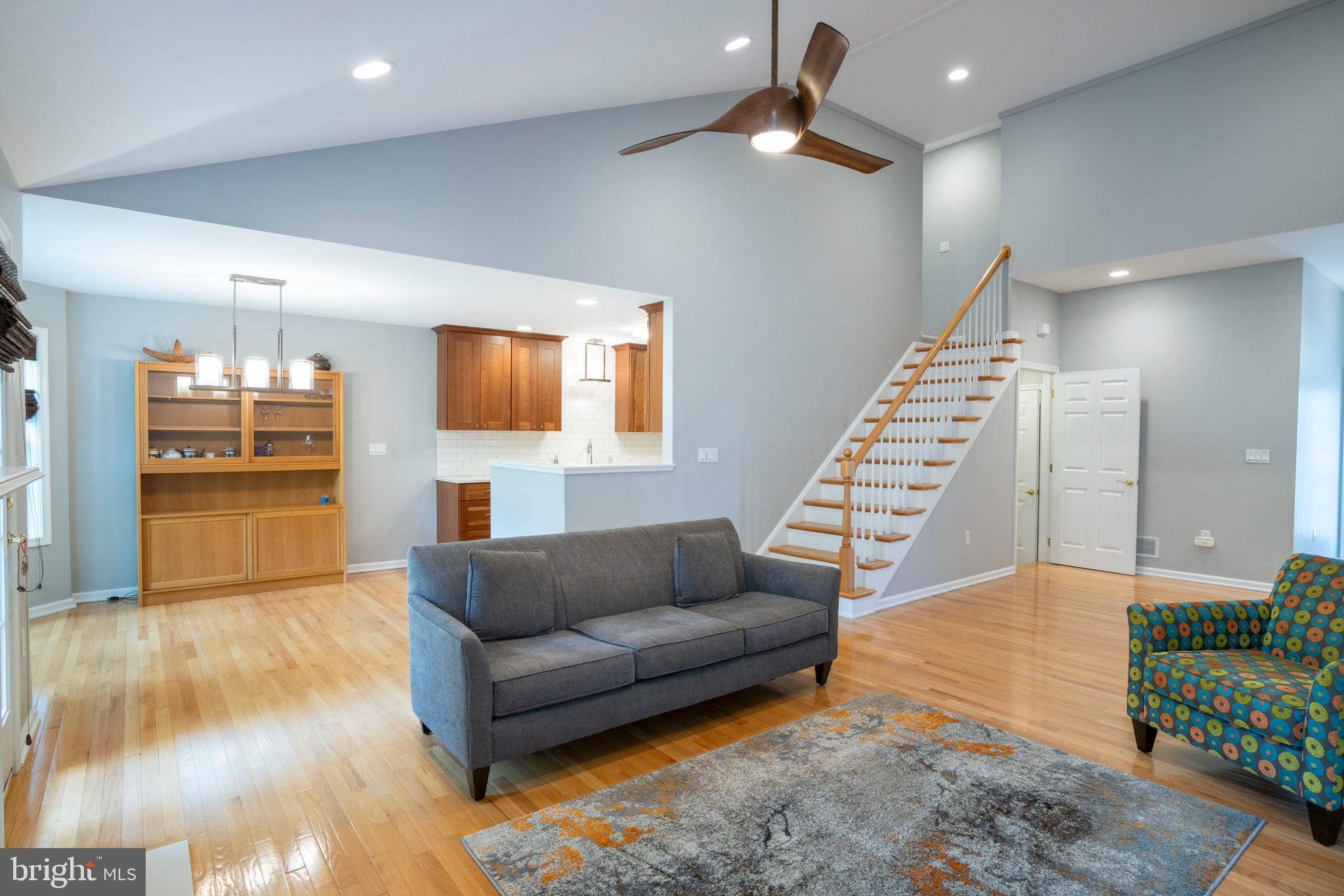 TANGLEWOOD MANOR - Residential