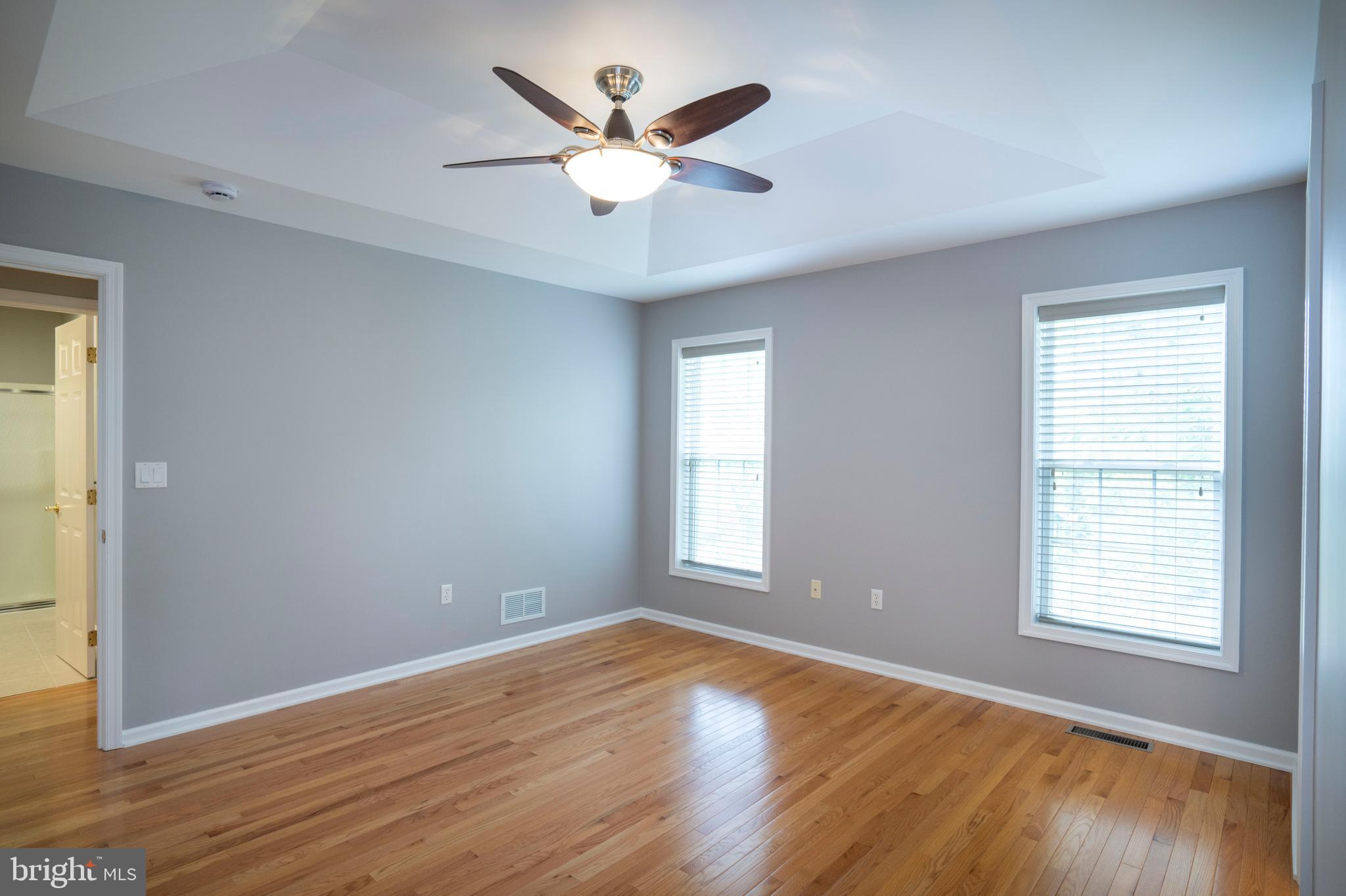 TANGLEWOOD MANOR - Residential
