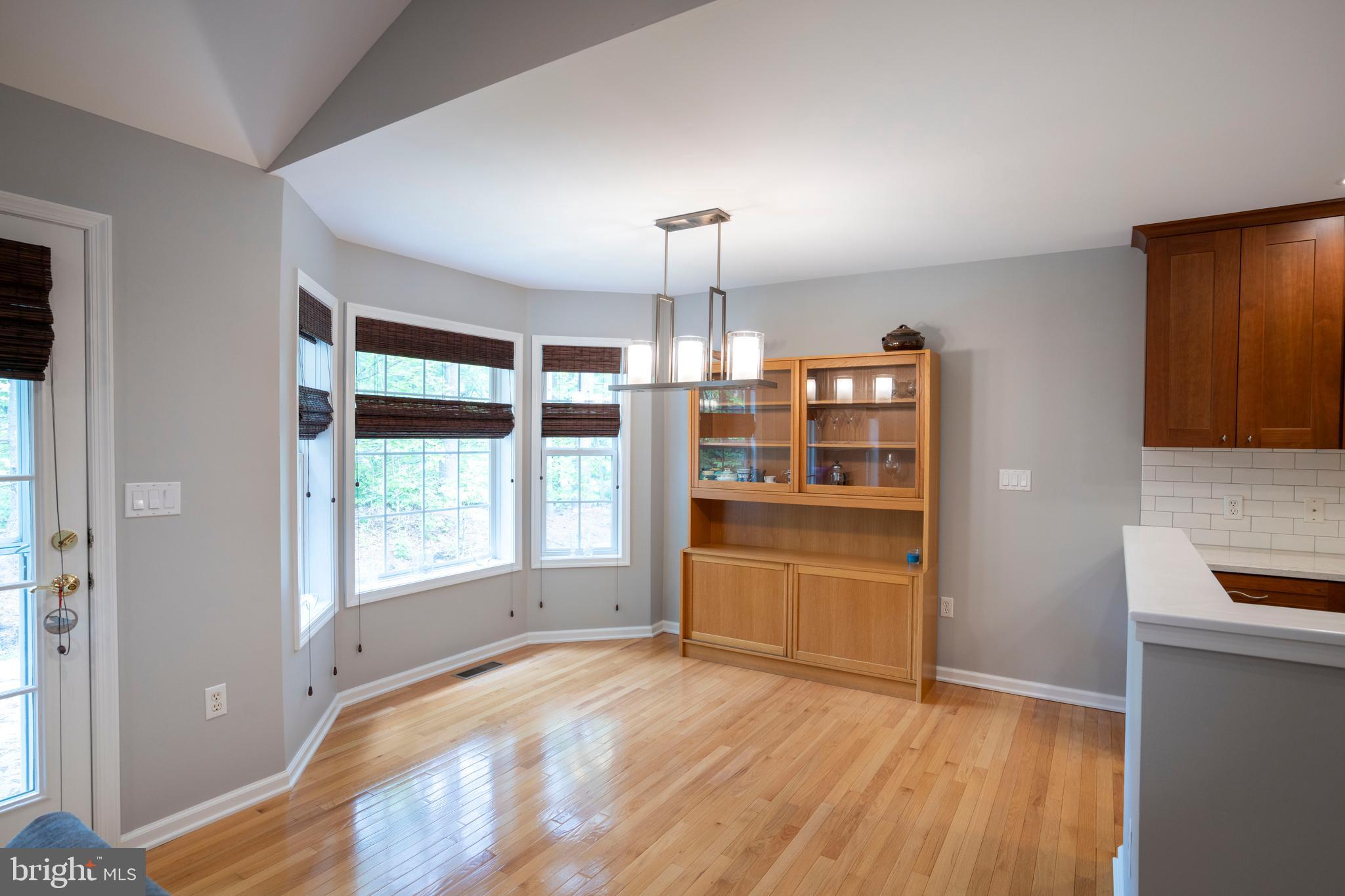 TANGLEWOOD MANOR - Residential