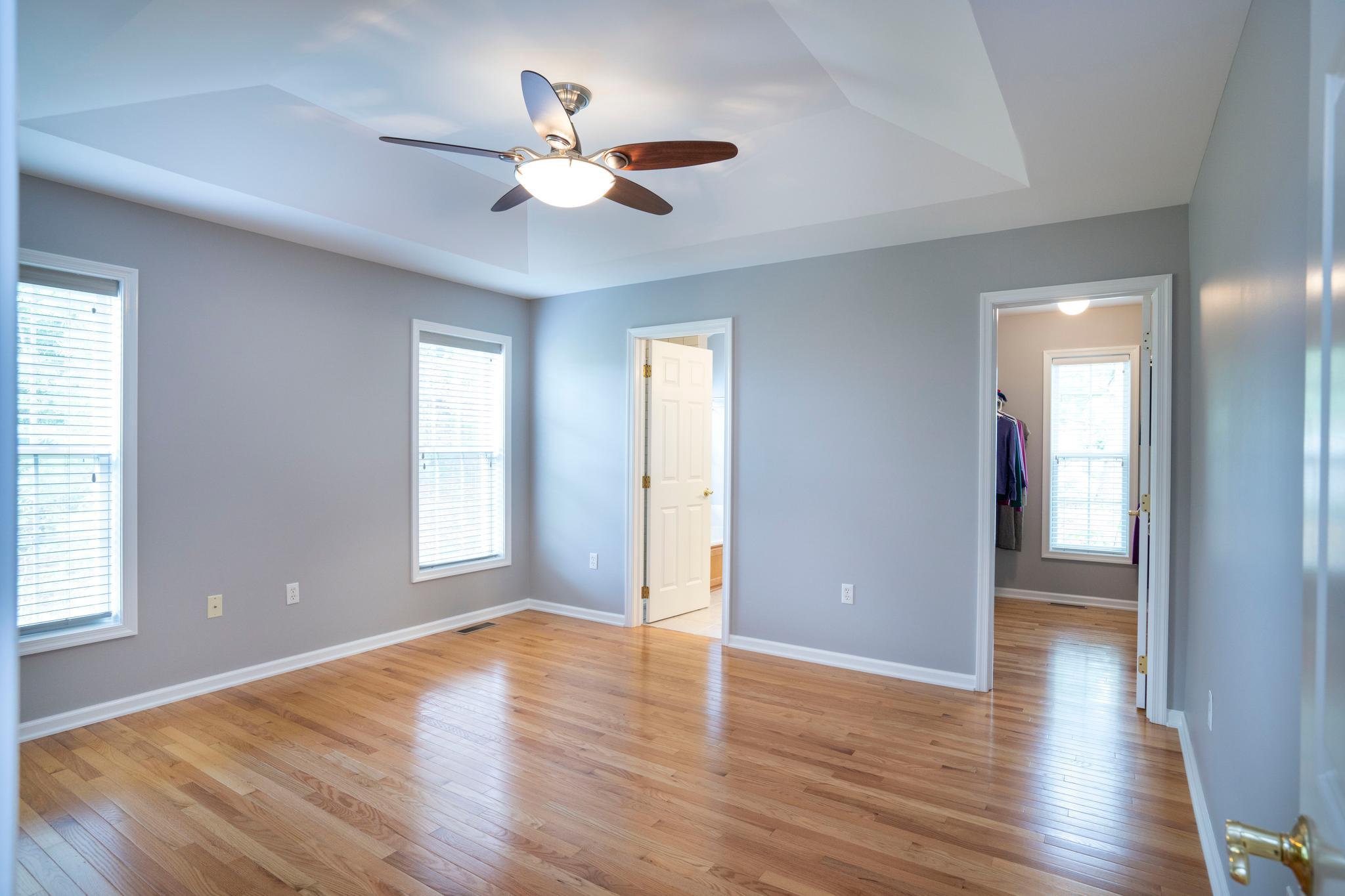 TANGLEWOOD MANOR - Residential