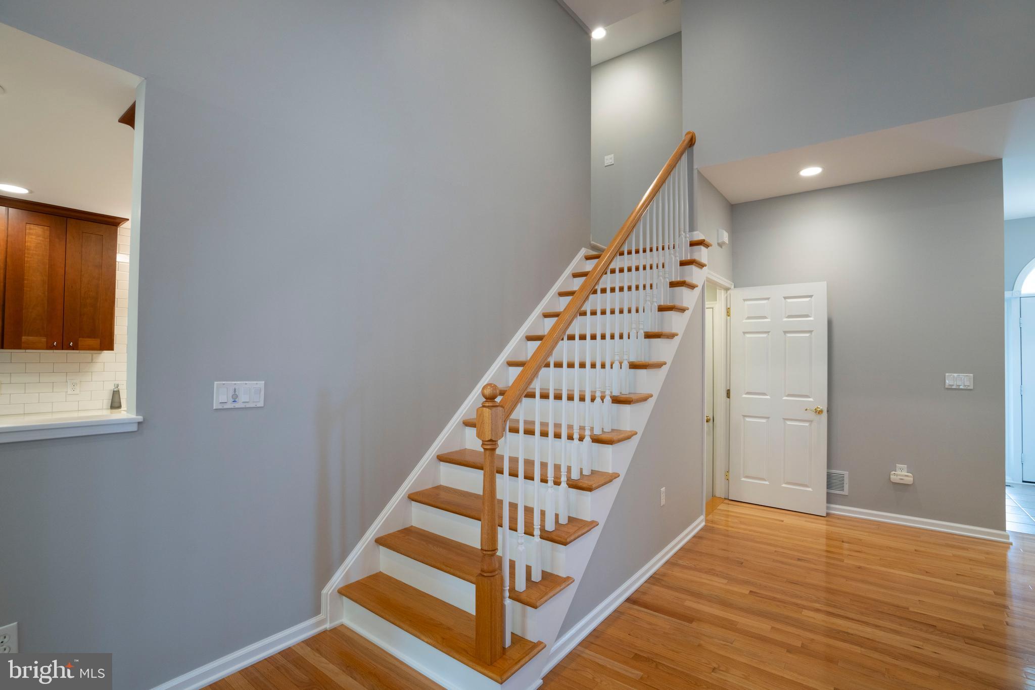 TANGLEWOOD MANOR - Residential