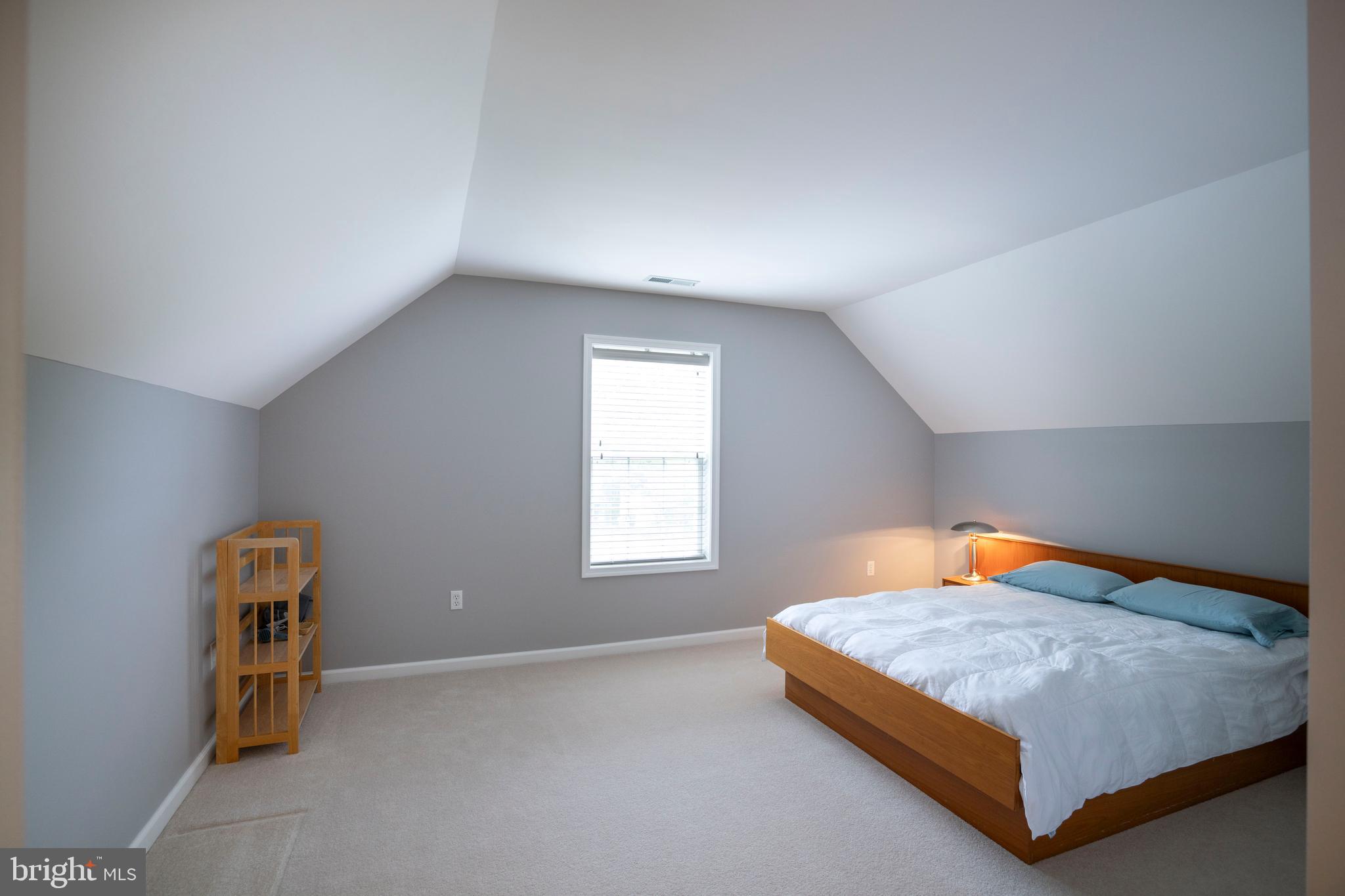 TANGLEWOOD MANOR - Residential