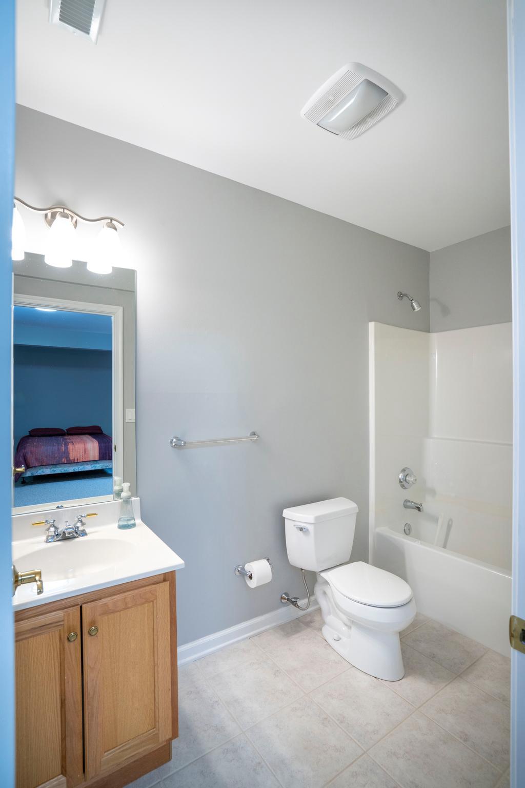 TANGLEWOOD MANOR - Residential