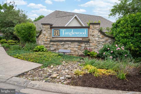 Condo For Sale - 2465 Circleville Road #118<br/> STATE COLLEGE, PA 16803