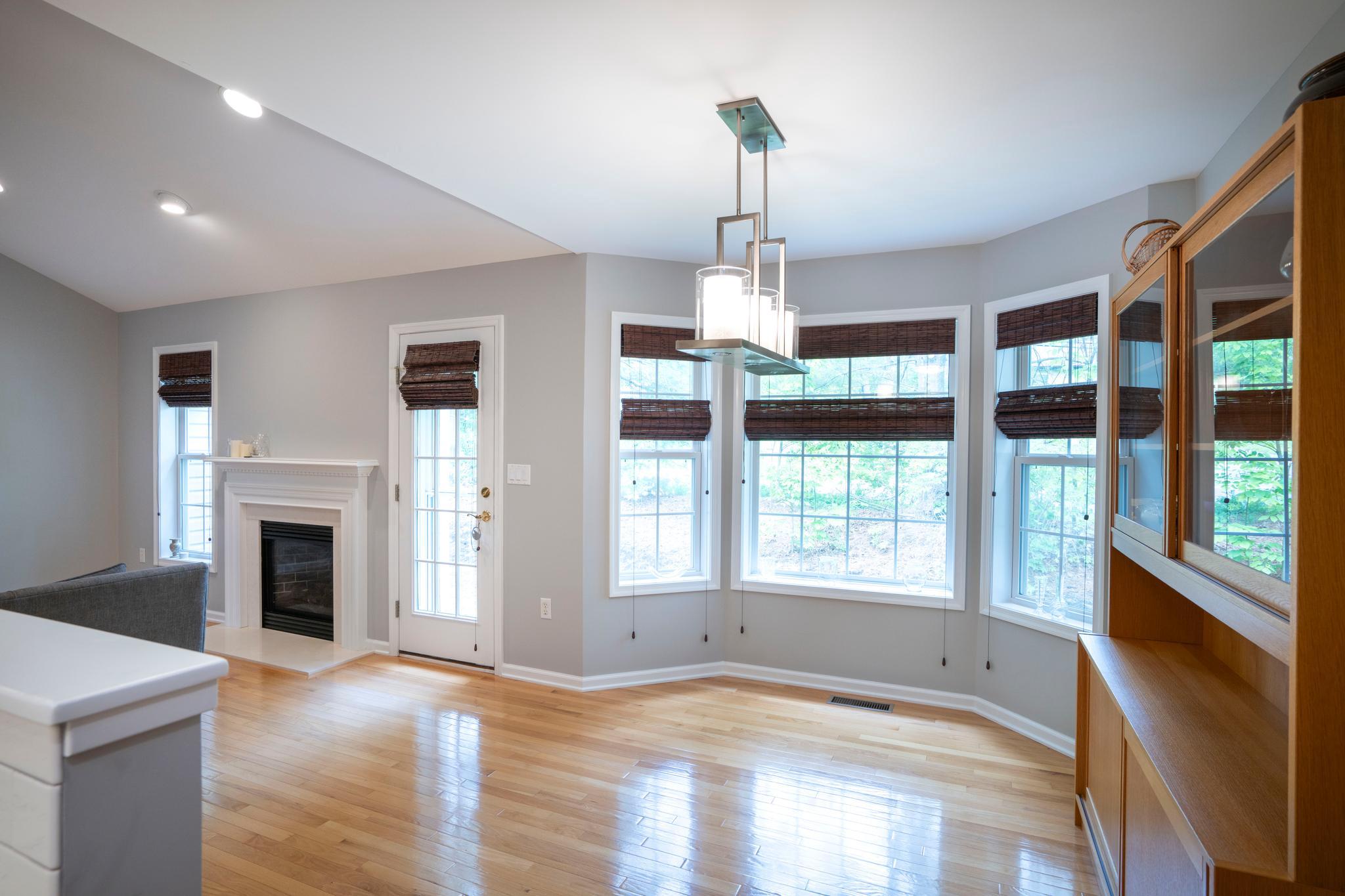 TANGLEWOOD MANOR - Residential