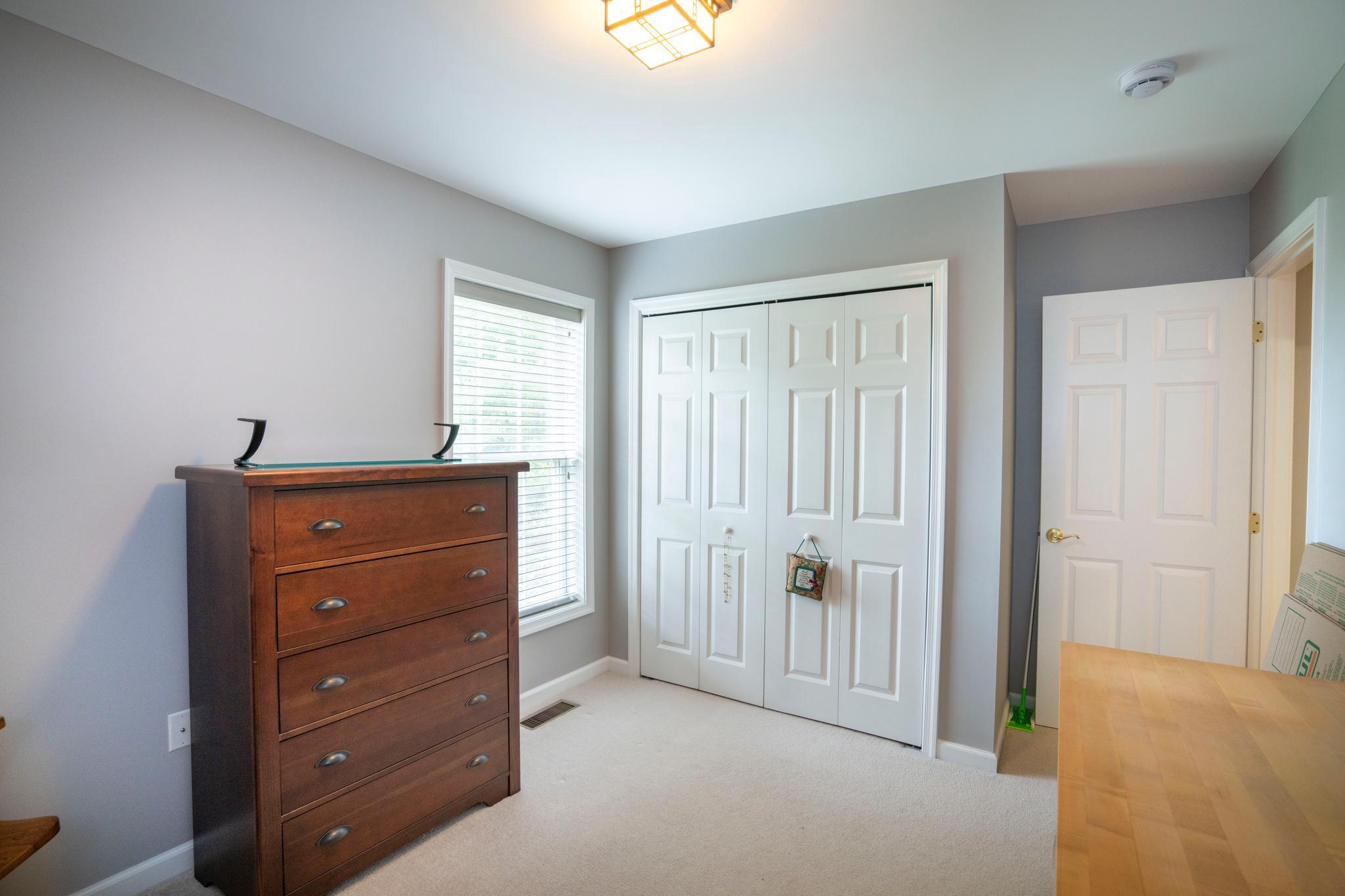 TANGLEWOOD MANOR - Residential