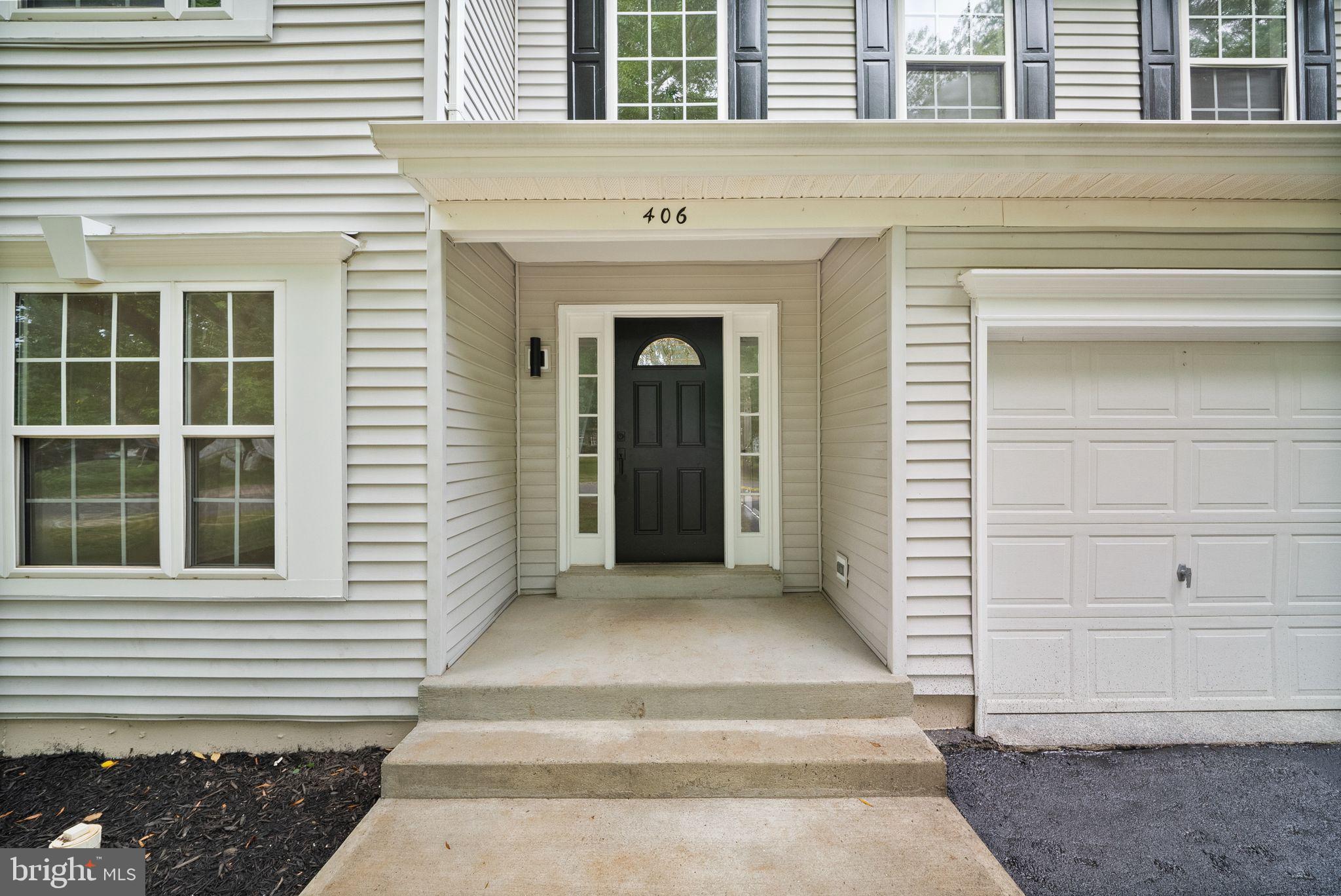 406 GEORGETOWN COURT NE