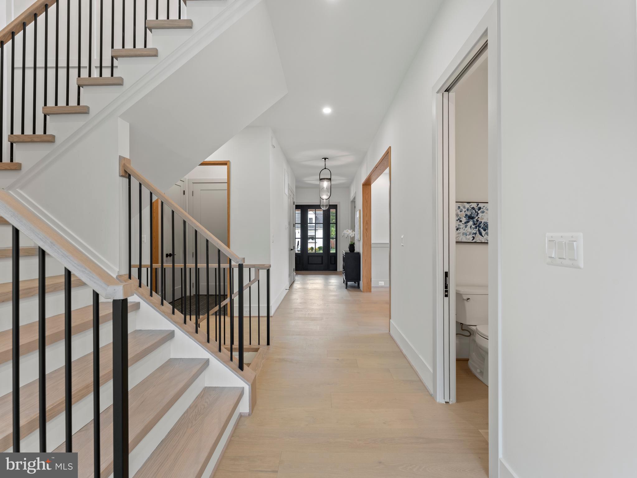 VIENNA WOODS - Residential