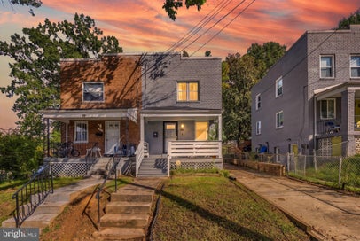 565 45TH STREET NE WASHINGTON DC 20019