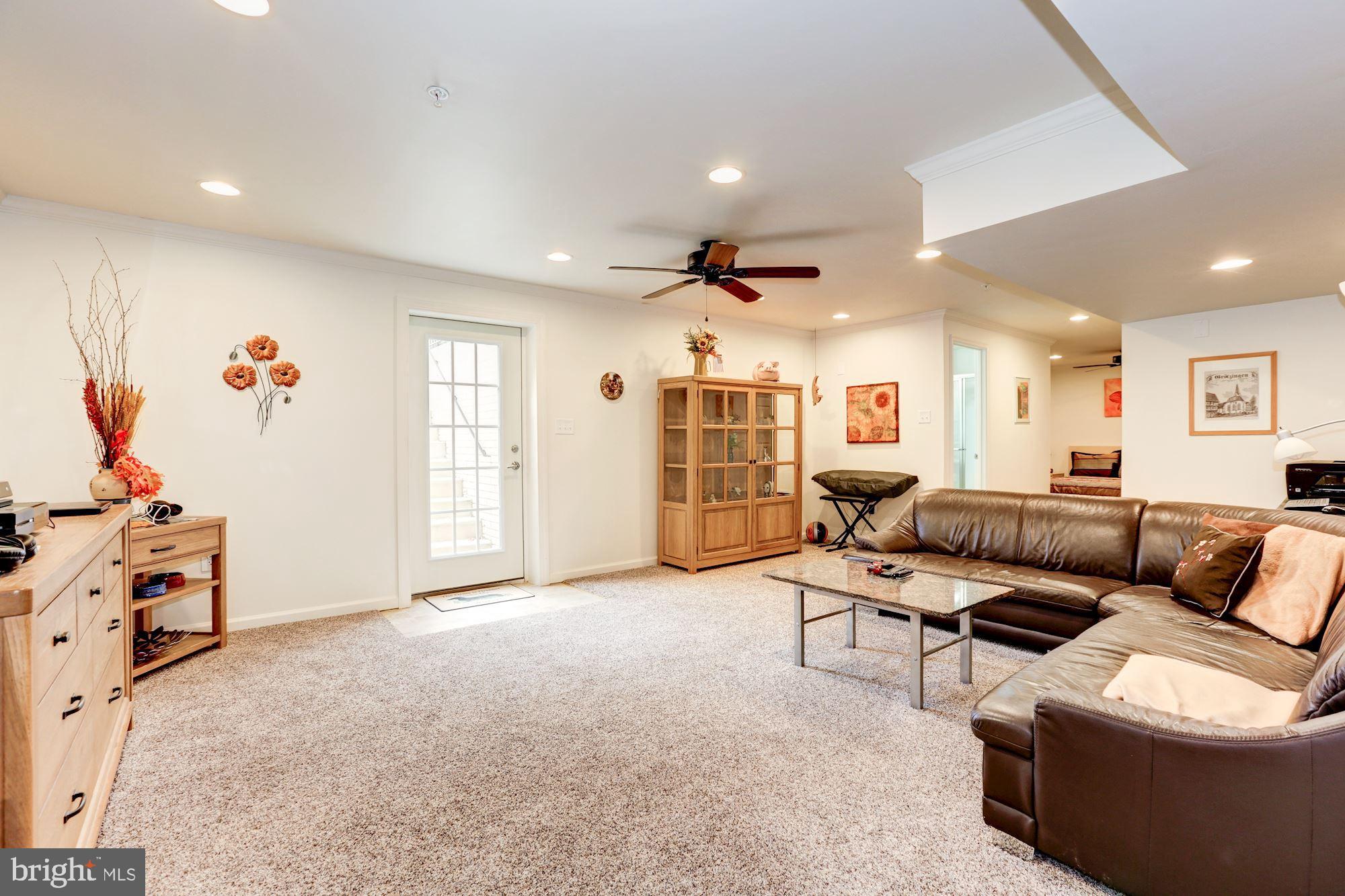 CLOVER RIDGE - Residential