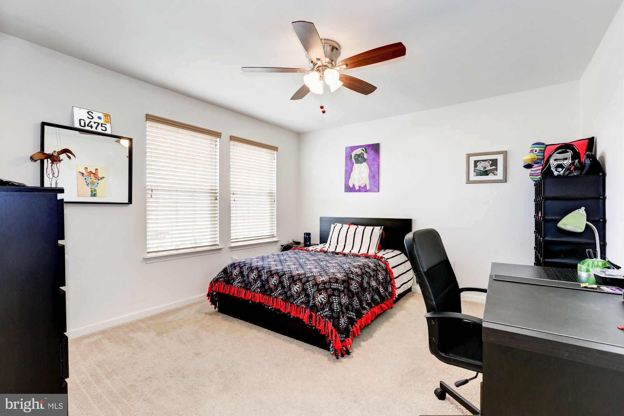 CLOVER RIDGE - Residential