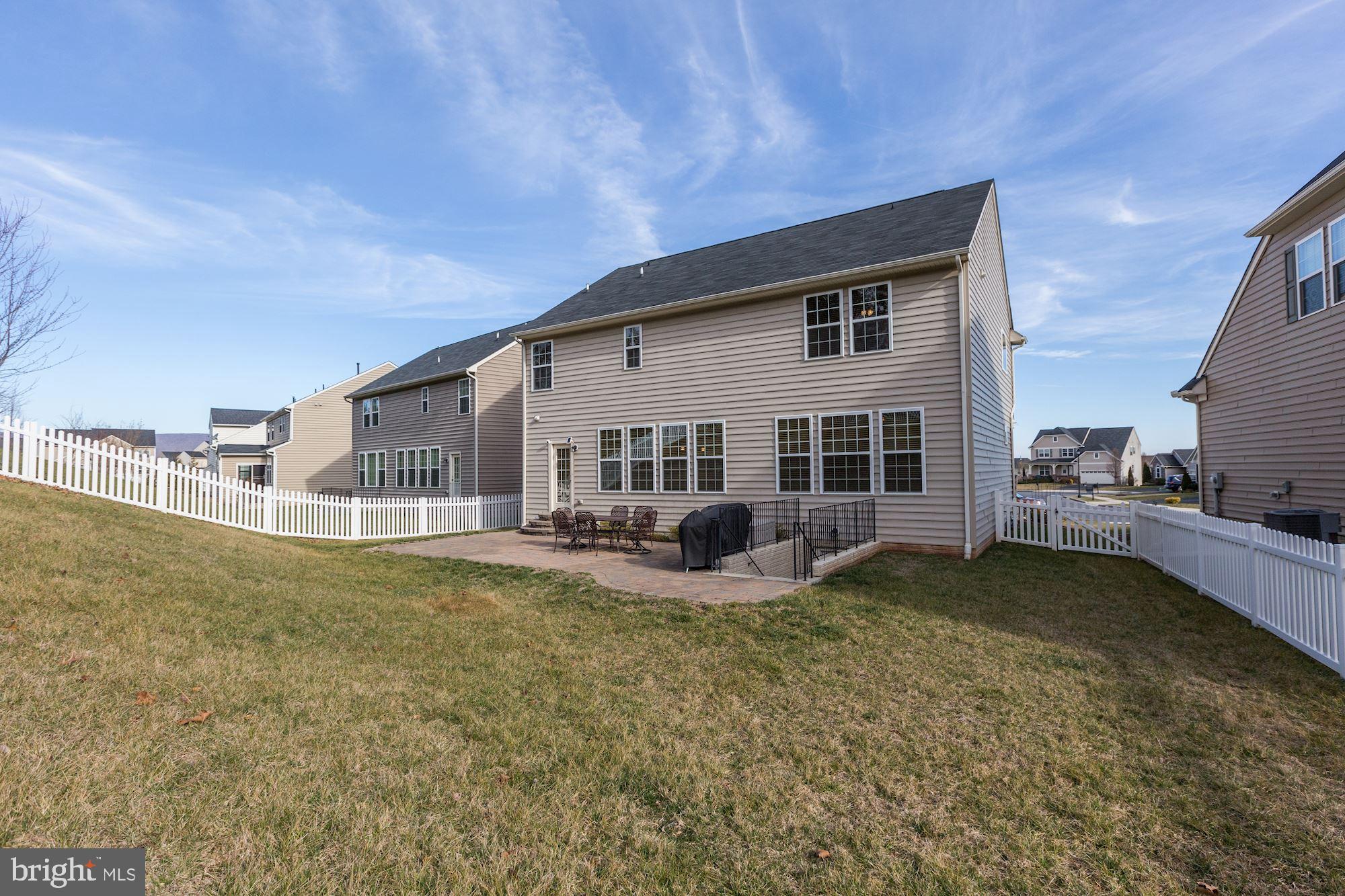 CLOVER RIDGE - Residential