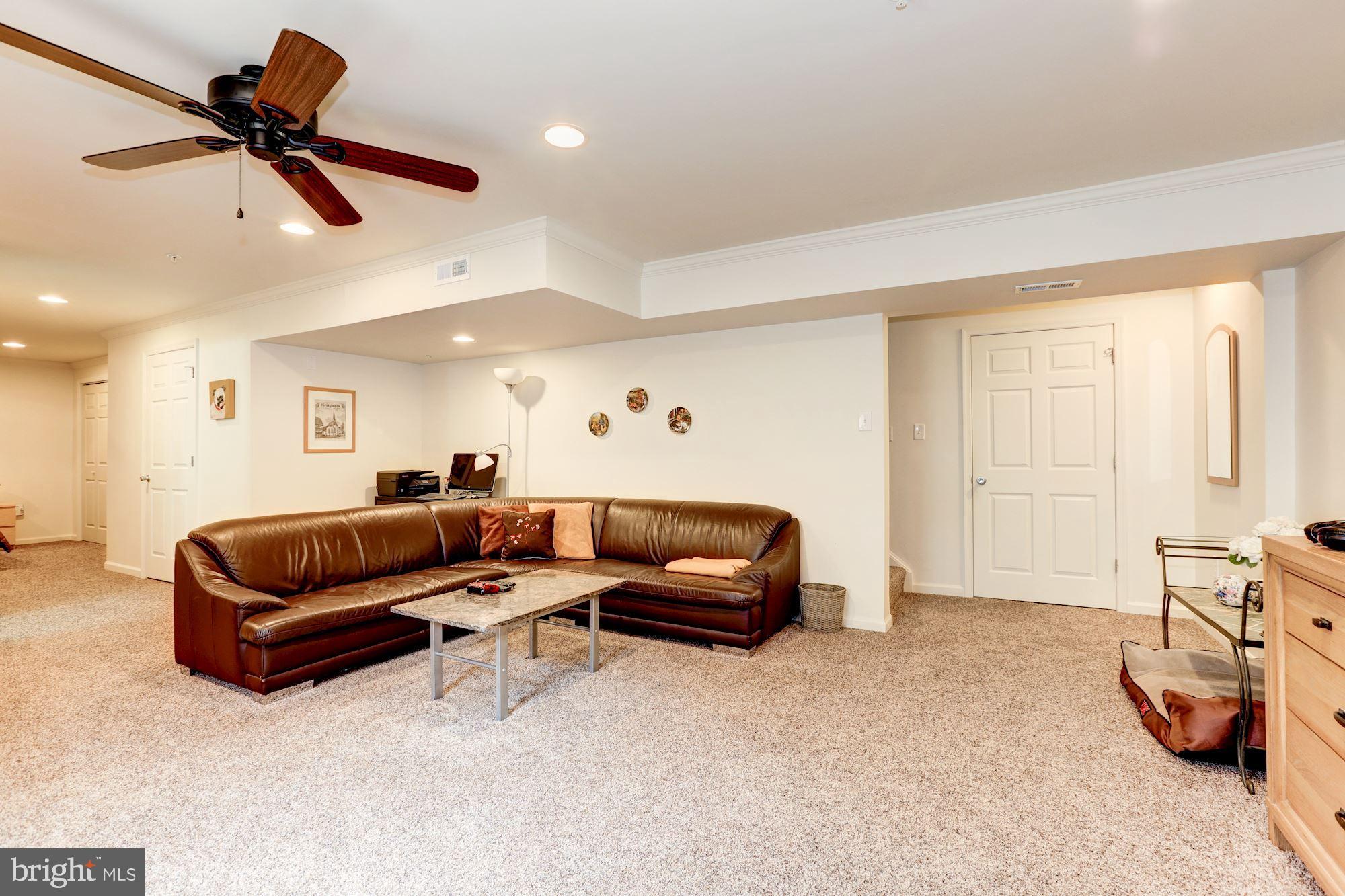 CLOVER RIDGE - Residential