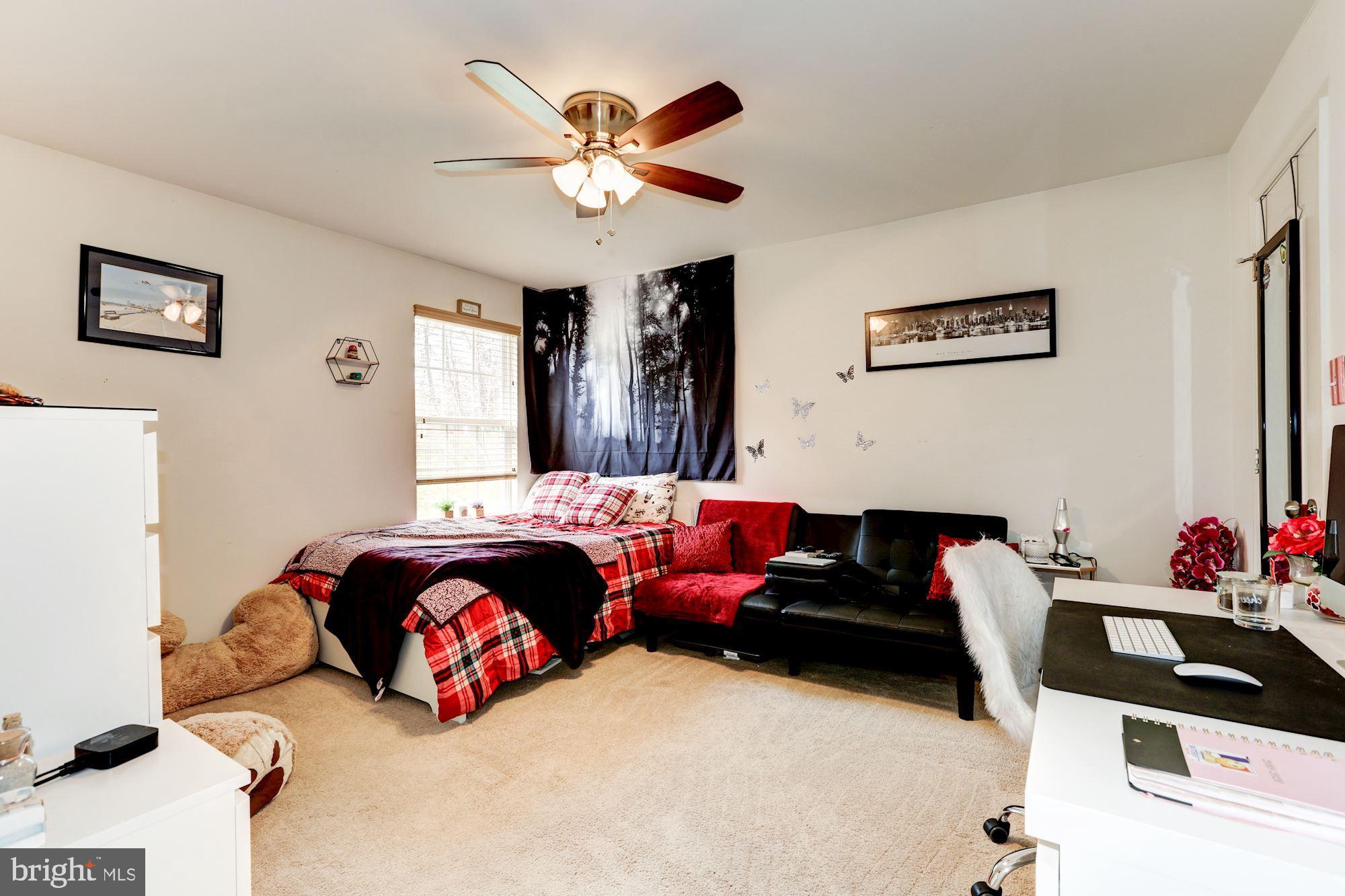 CLOVER RIDGE - Residential