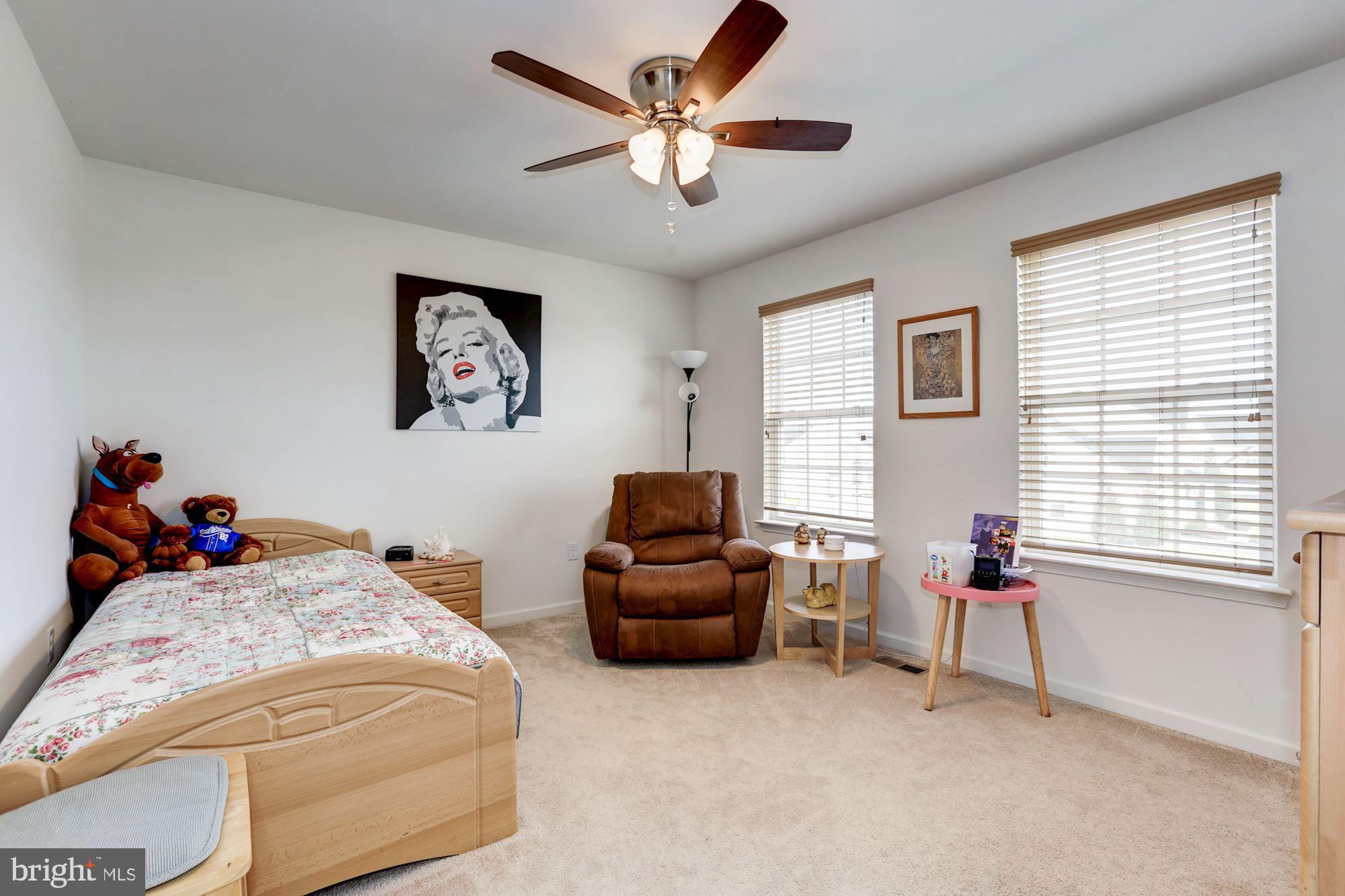 CLOVER RIDGE - Residential