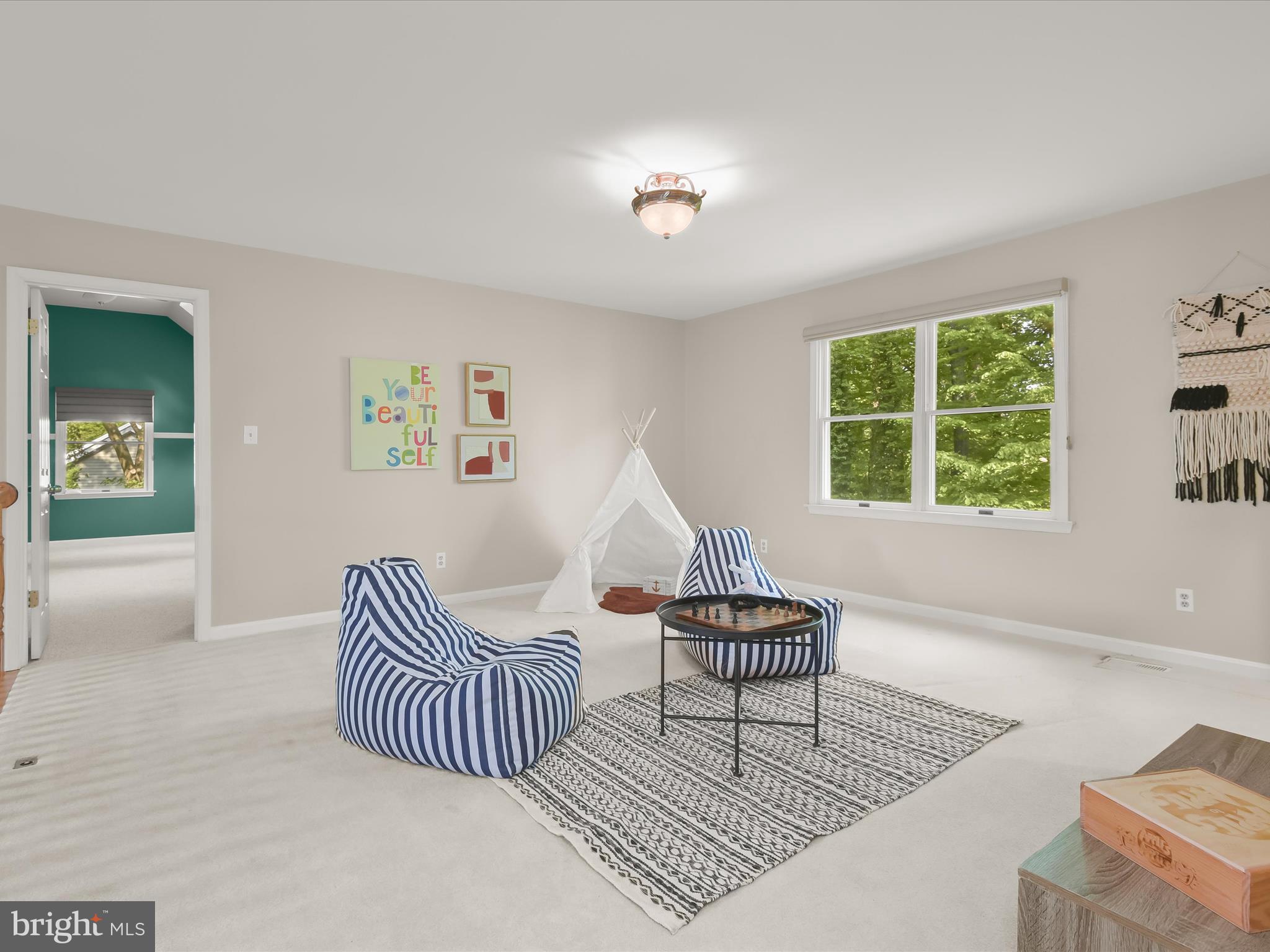 CARRIAGE HILLS - Residential