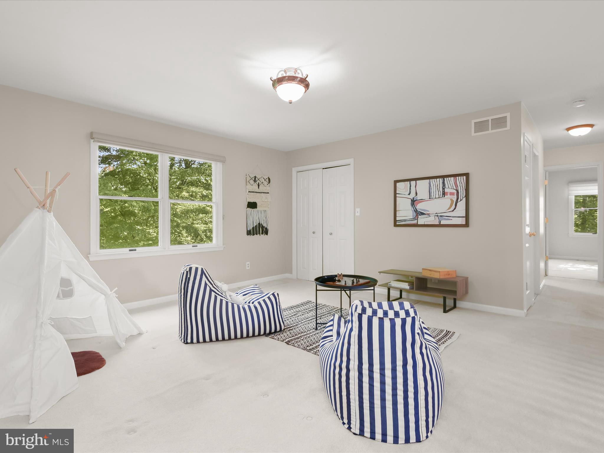 CARRIAGE HILLS - Residential