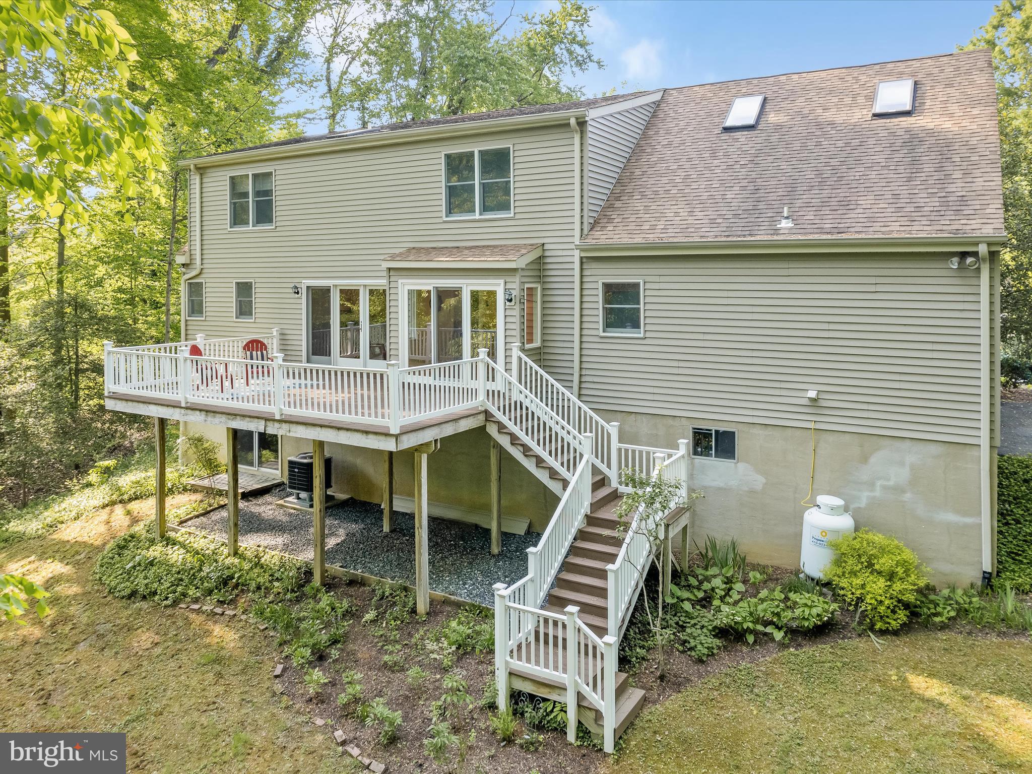 CARRIAGE HILLS - Residential