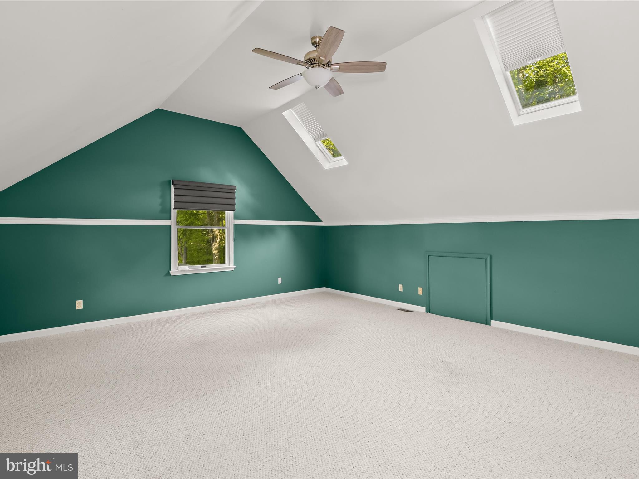 CARRIAGE HILLS - Residential