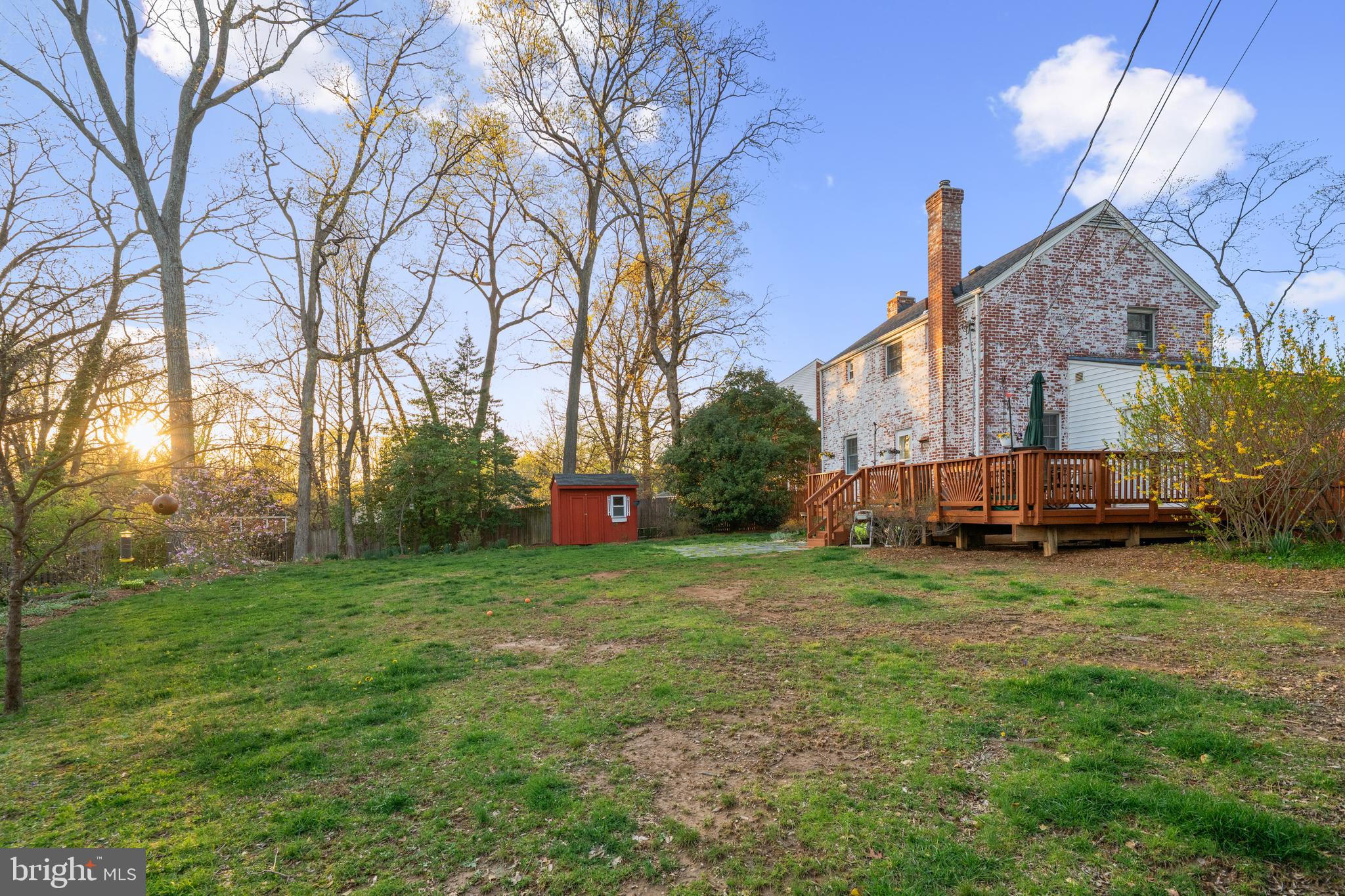 ARLINGTON FOREST - Residential