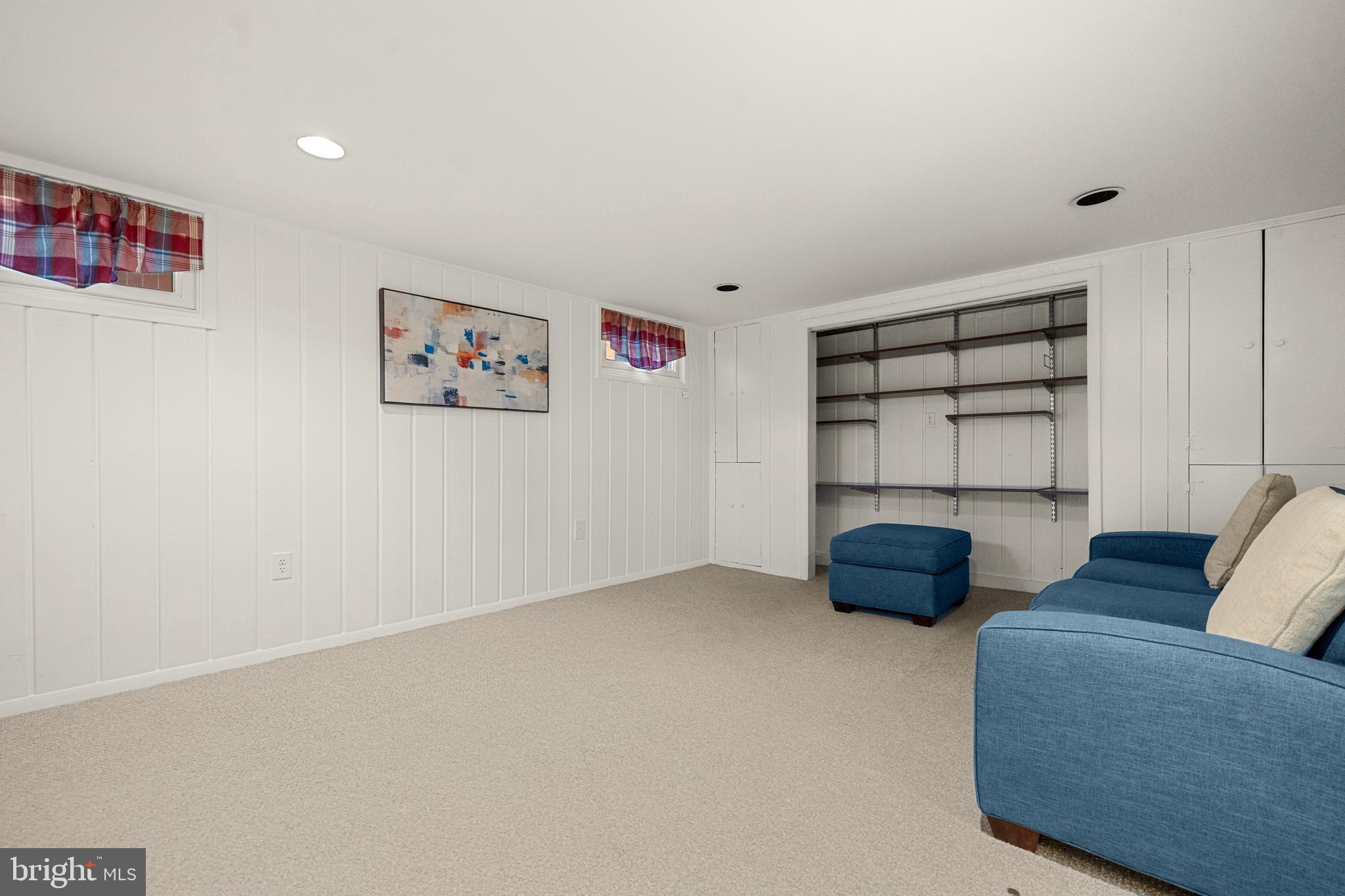 ARLINGTON FOREST - Residential