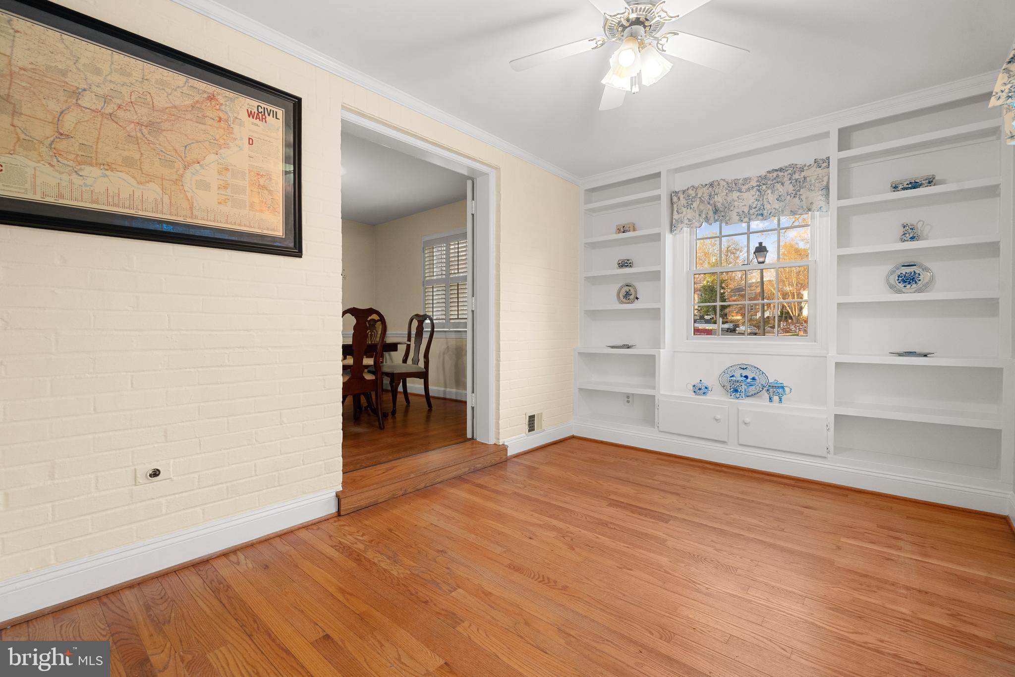 ARLINGTON FOREST - Residential