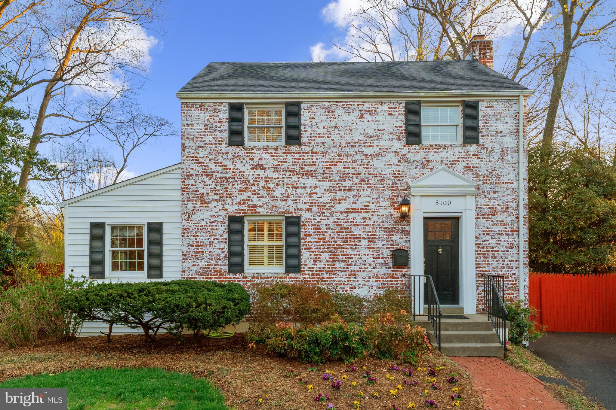 ARLINGTON FOREST - Residential