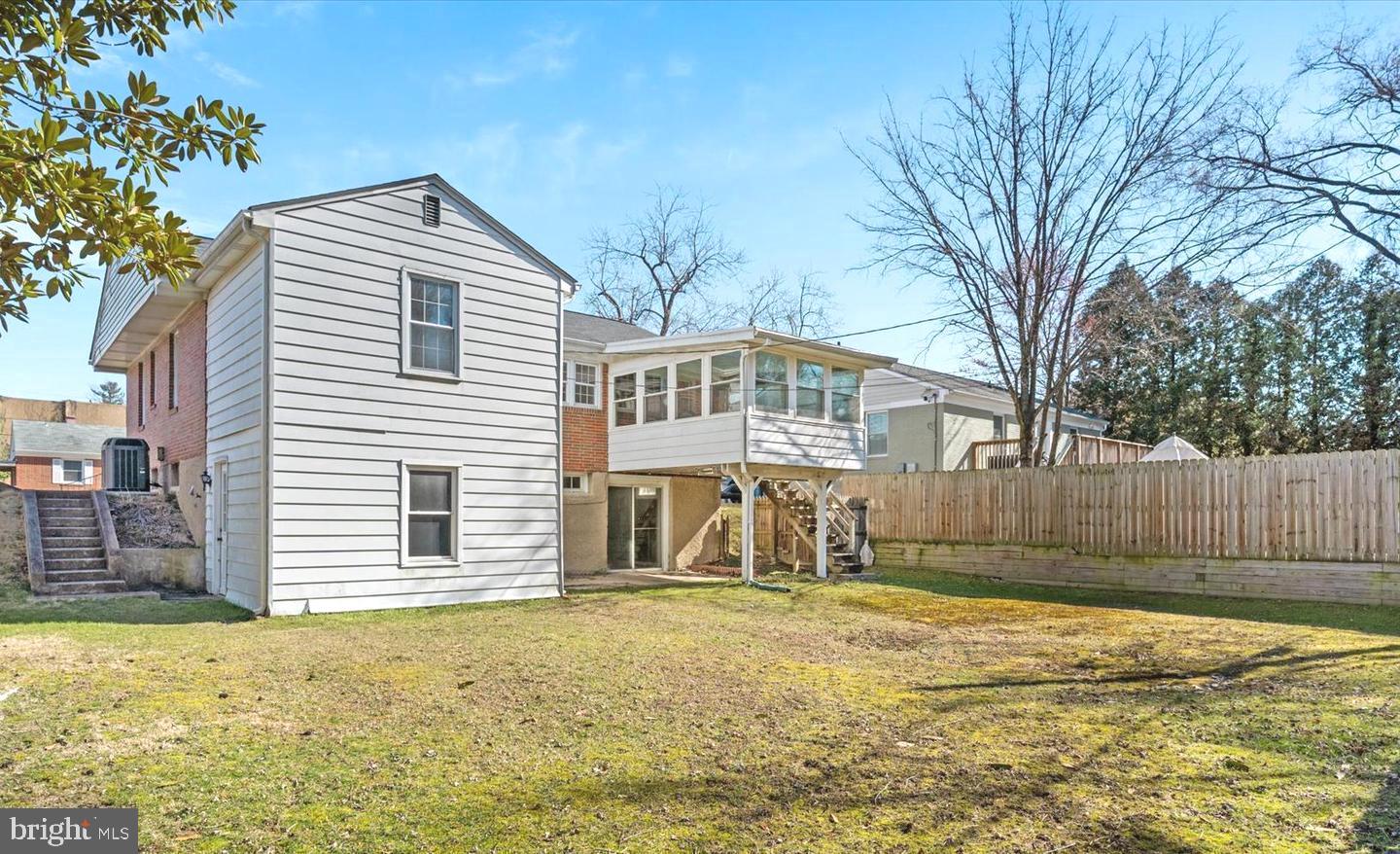 ORCHARD HILLS - Residential Lease