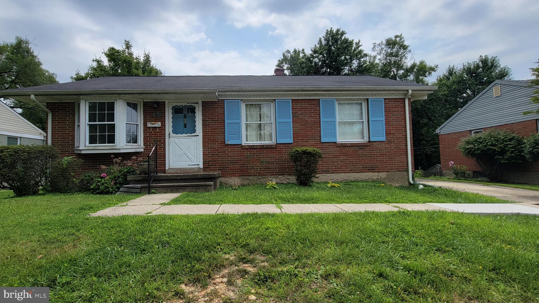 1015 MARLEIGH CIRCLE