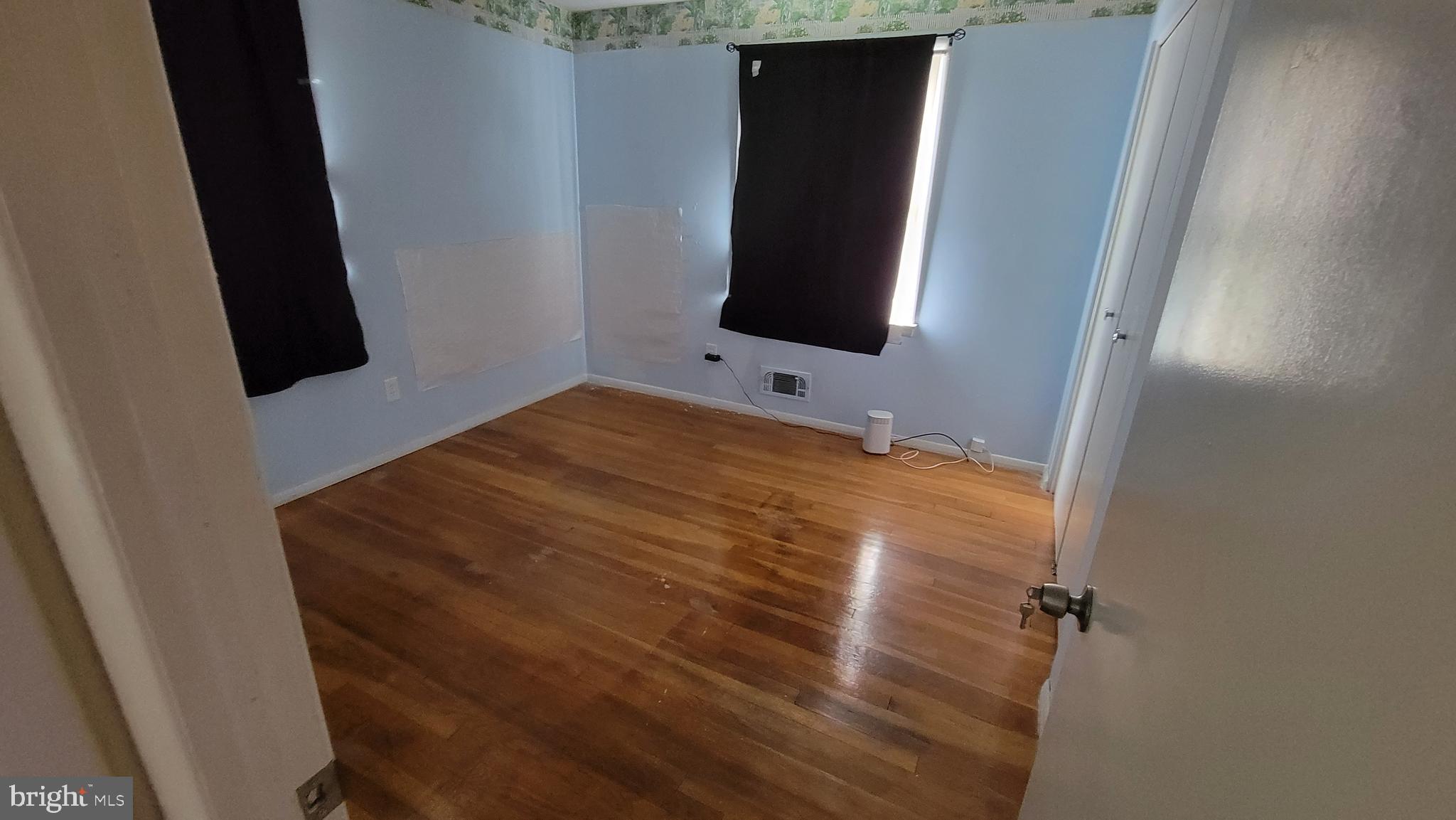 ORCHARD HILLS - Residential Lease